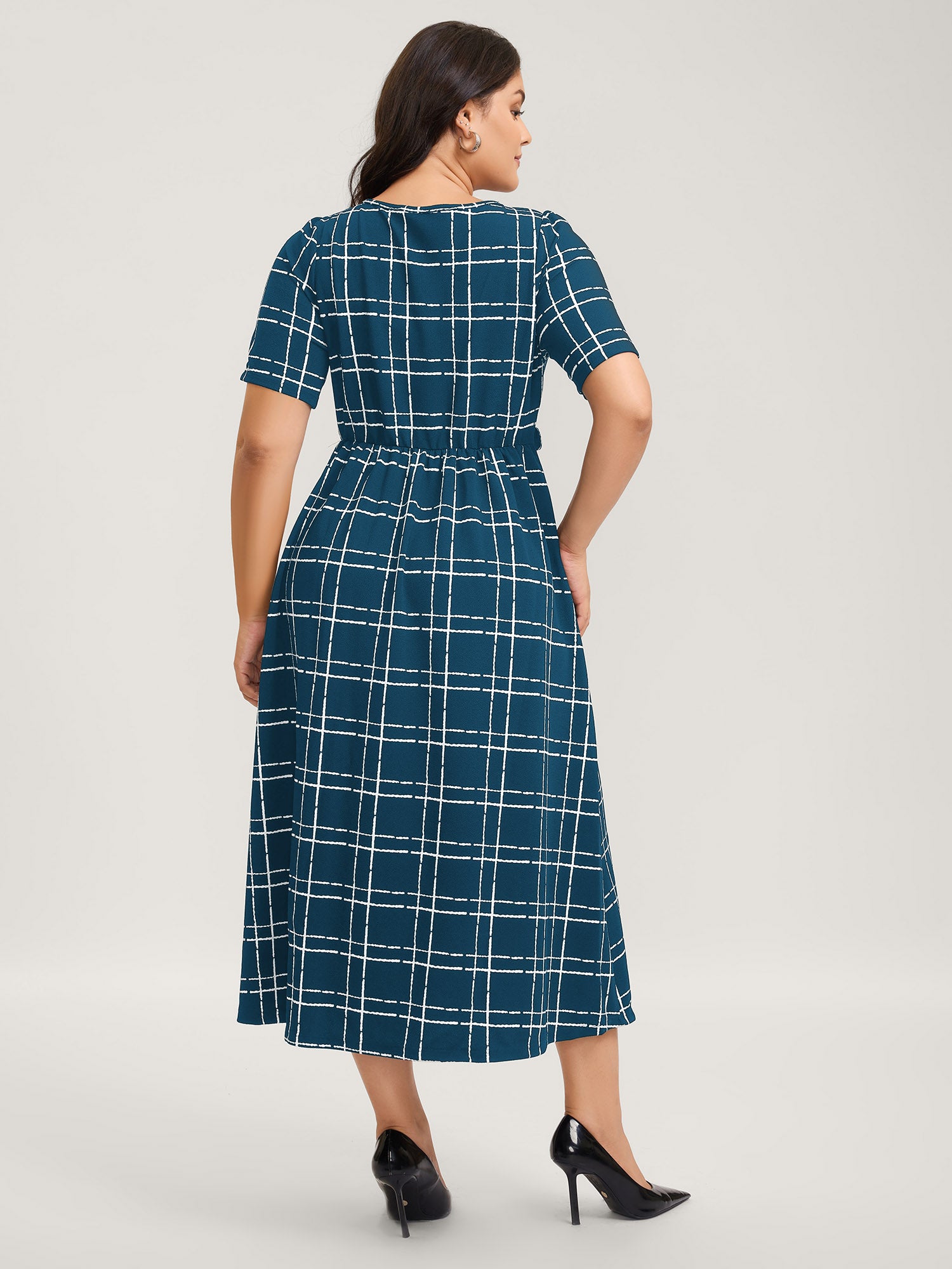 Grid Print Knit Belted Midi Dress