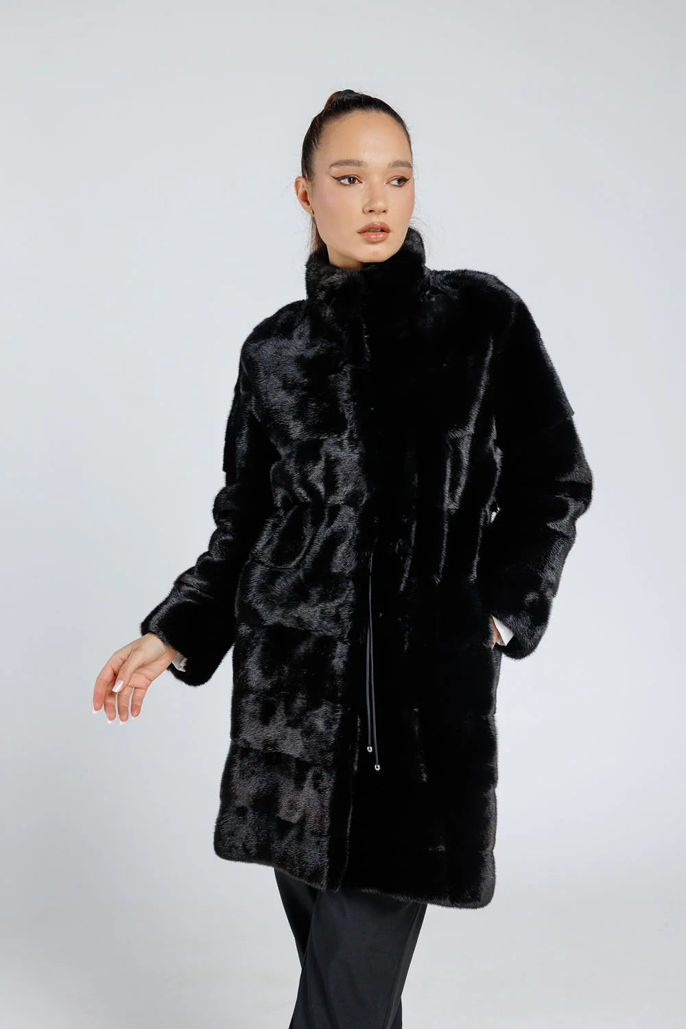 Haină din Blană Naturală de Vizon, Femei, Obsidian 218