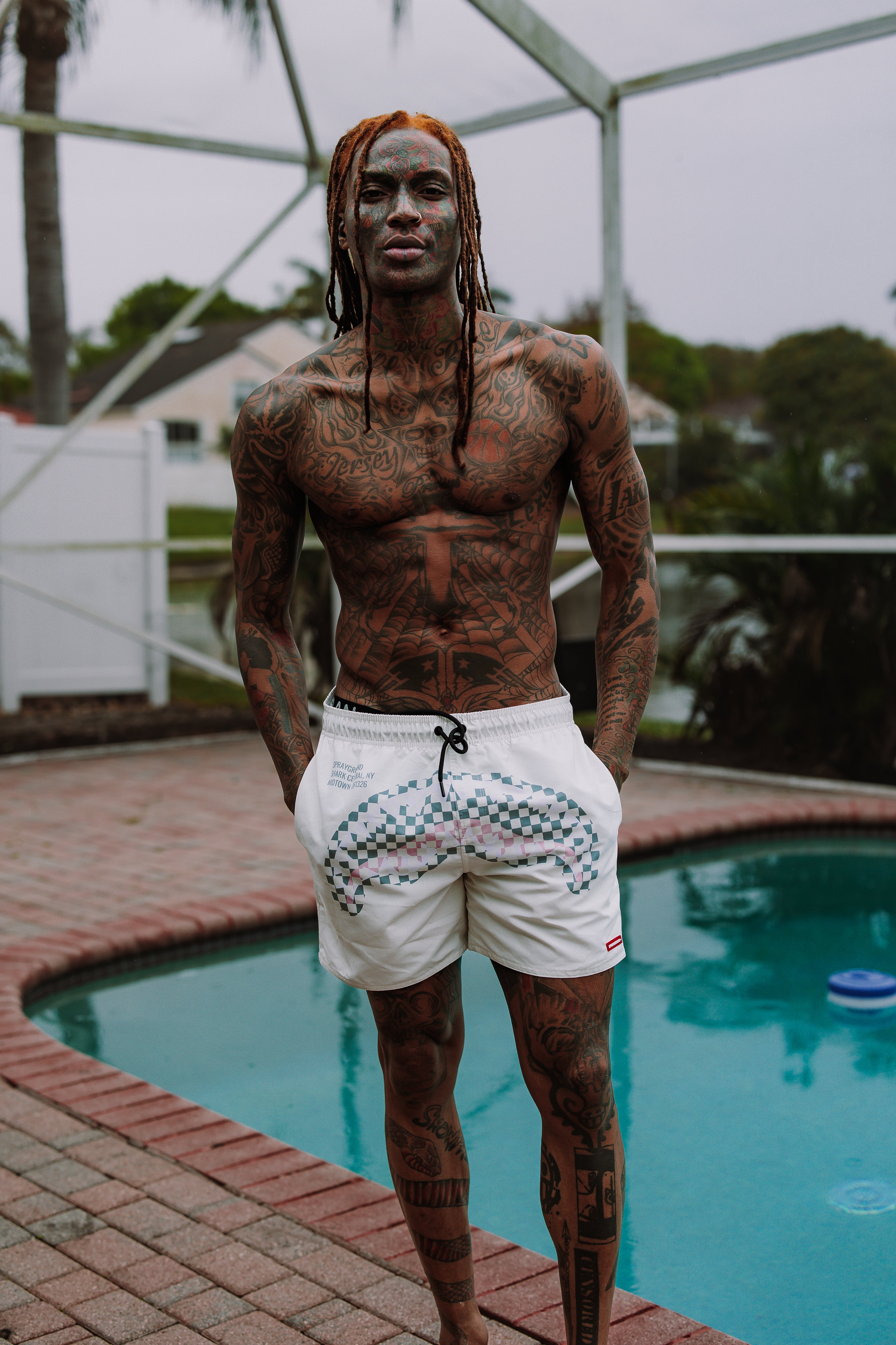 SHARK CENTRAL DYNAMIC SWIM SHORTS