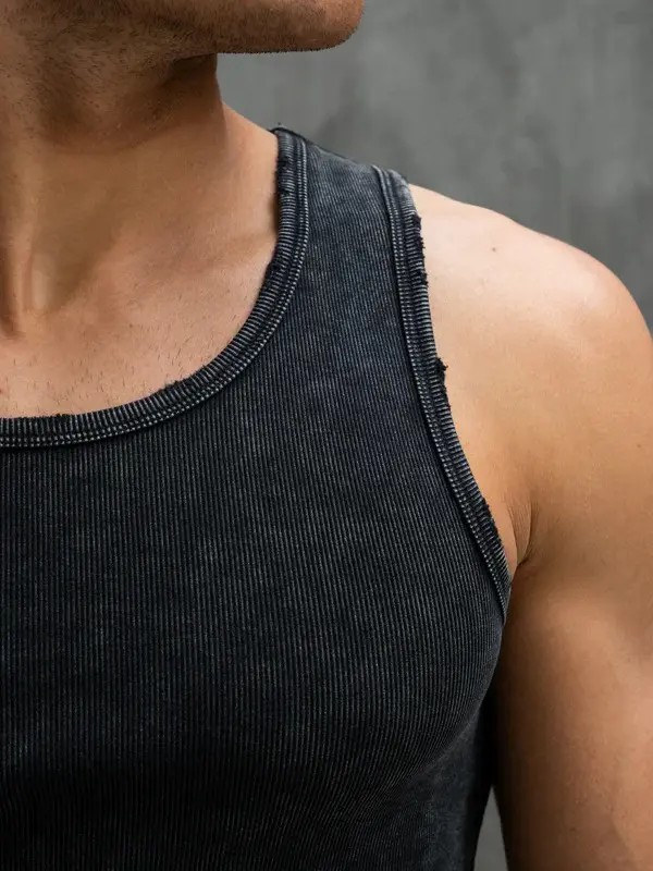 🔥Men’s Ultra-Soft Distressed Fitted Tank
