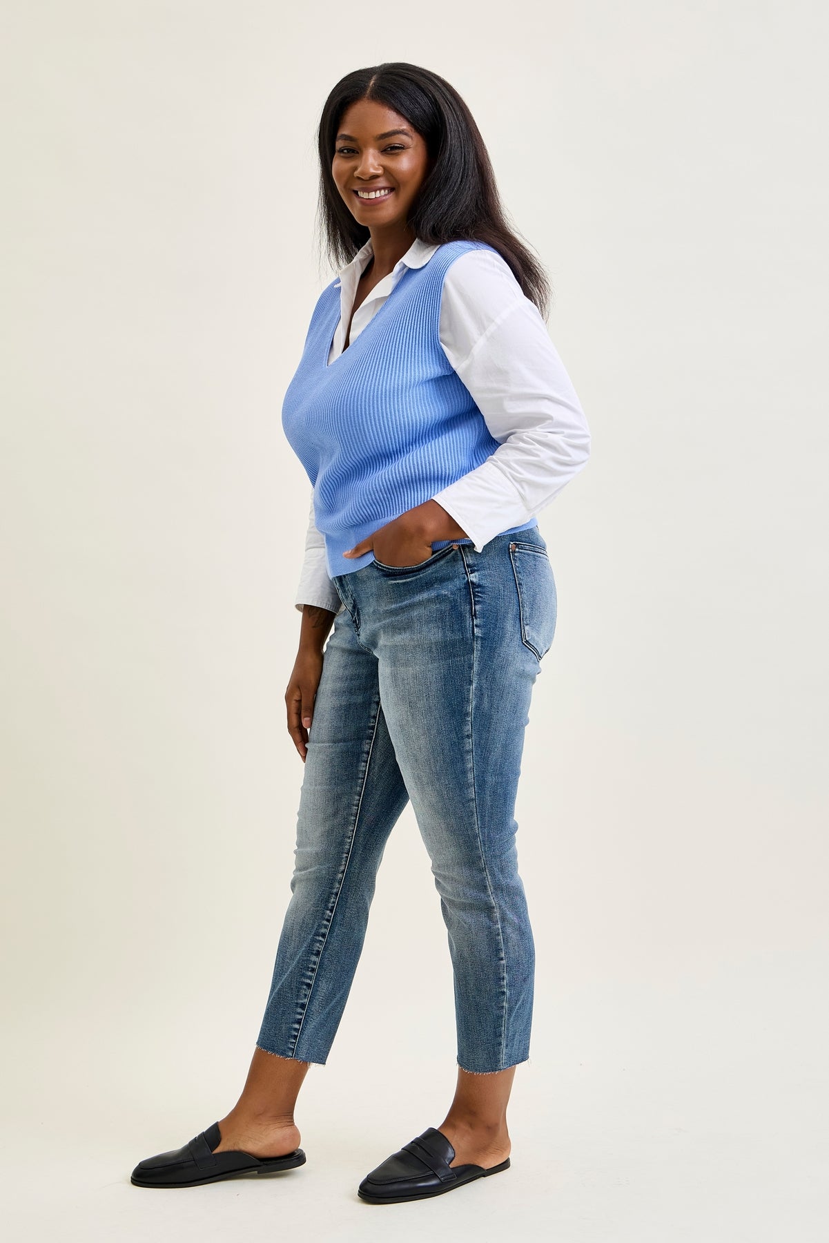 Angie Raw Hem Relaxed Fit - PLUS