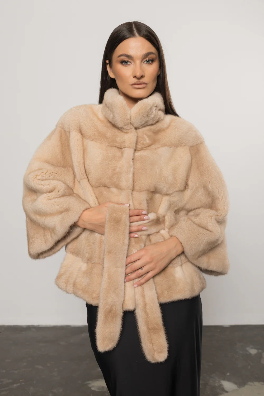 Haină din Blană Naturală de Vizon, cu Cordon, Femei, Pearl 405