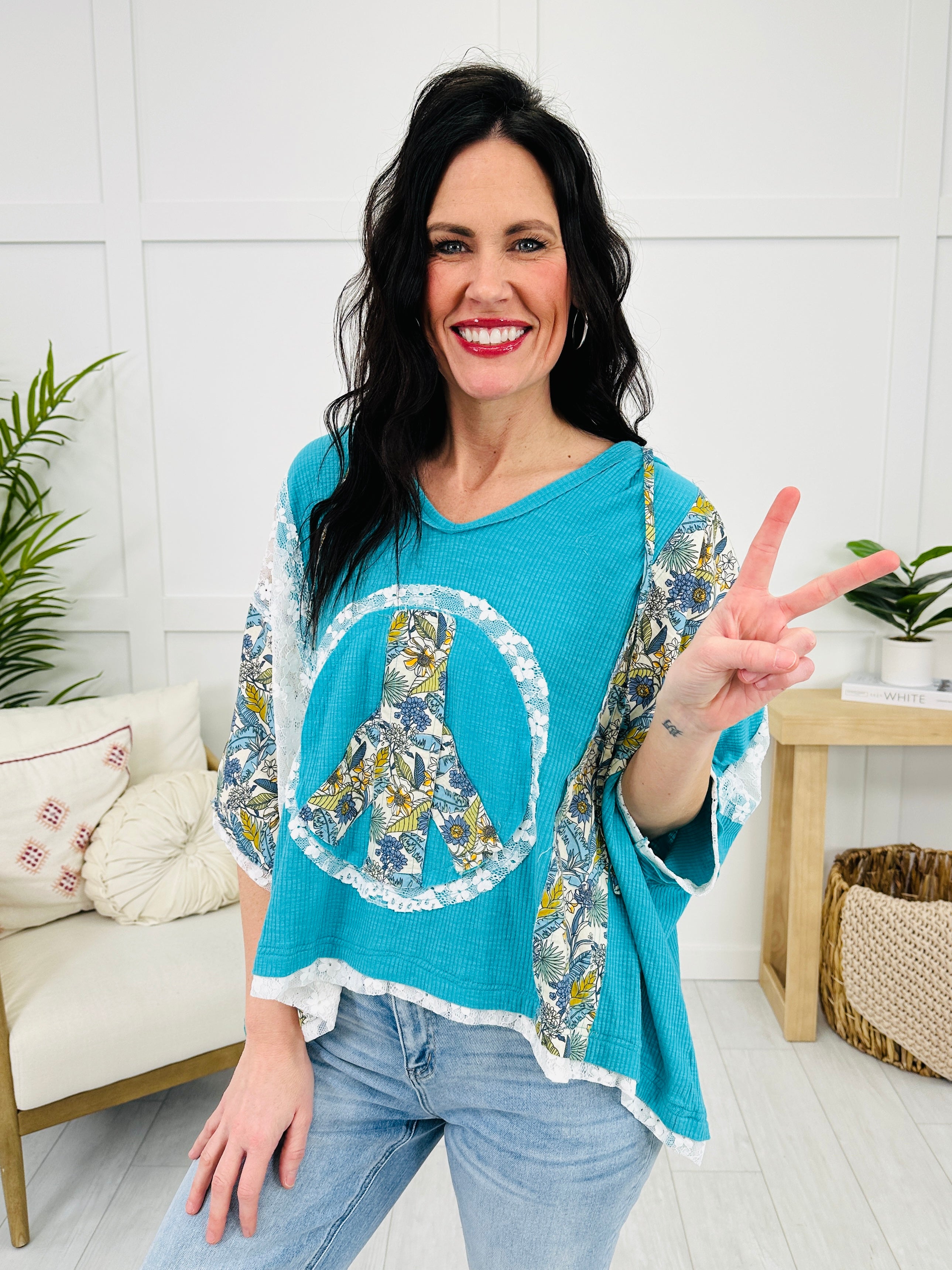 Peaceful Meadow Top In Aqua Blue/Cream