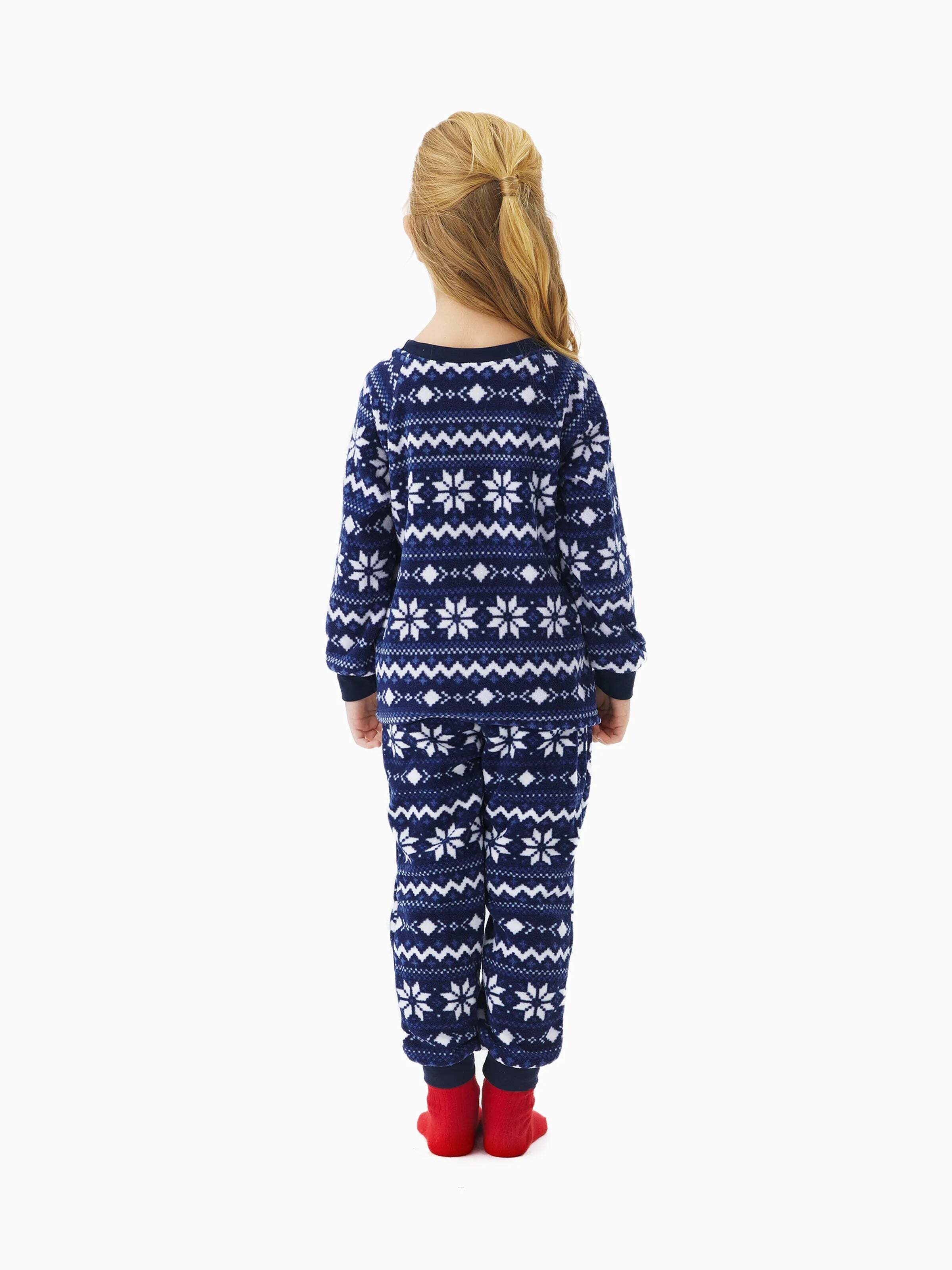 Frosty The Snowman Christmas Fleece with Snowflake Print Pajamas Sets with Christmas Socks