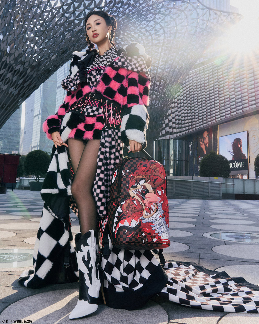 LOONEY TUNES TAZ MAYHEM BACKPACK