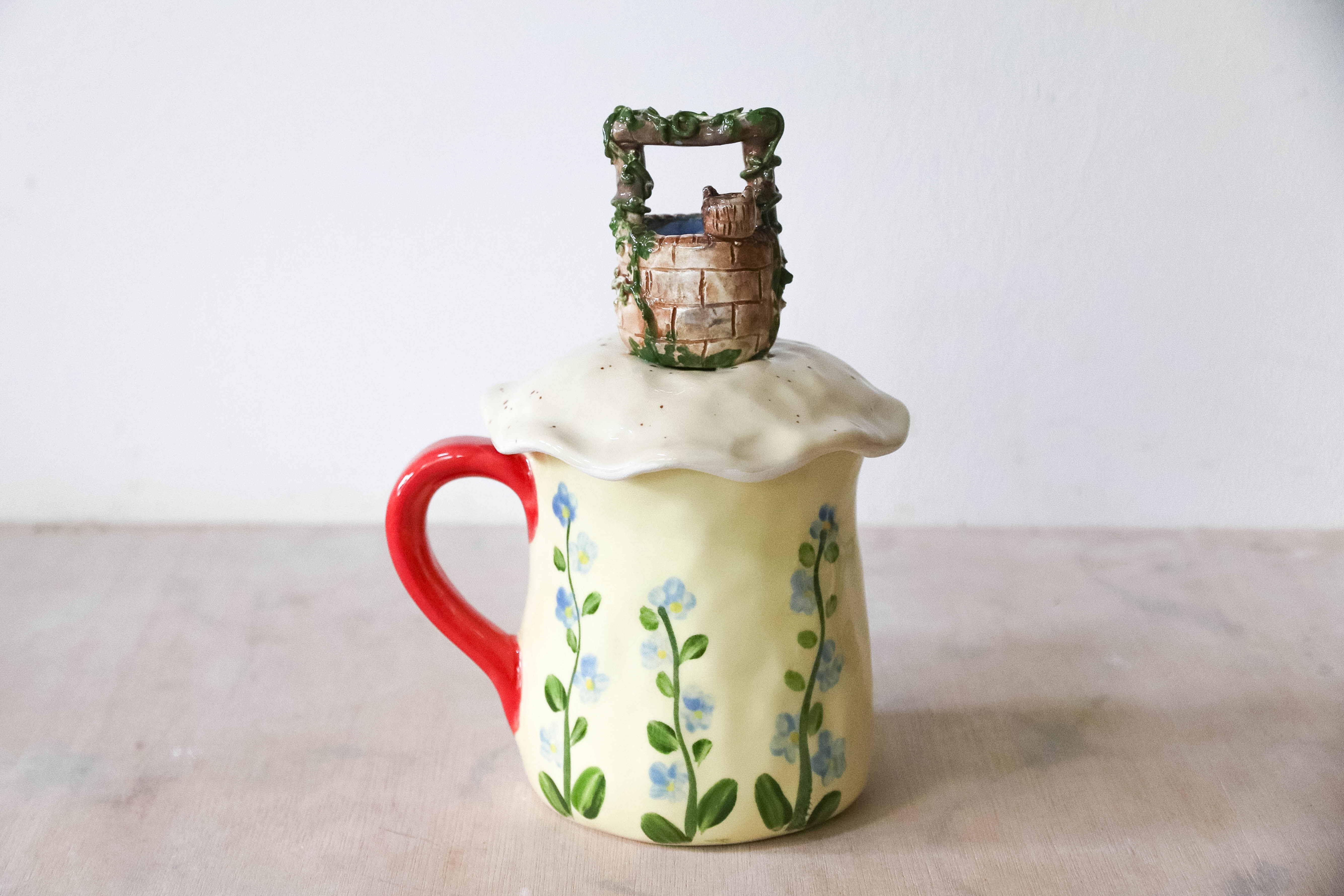 Snow White Wishing Well Tulip Mug