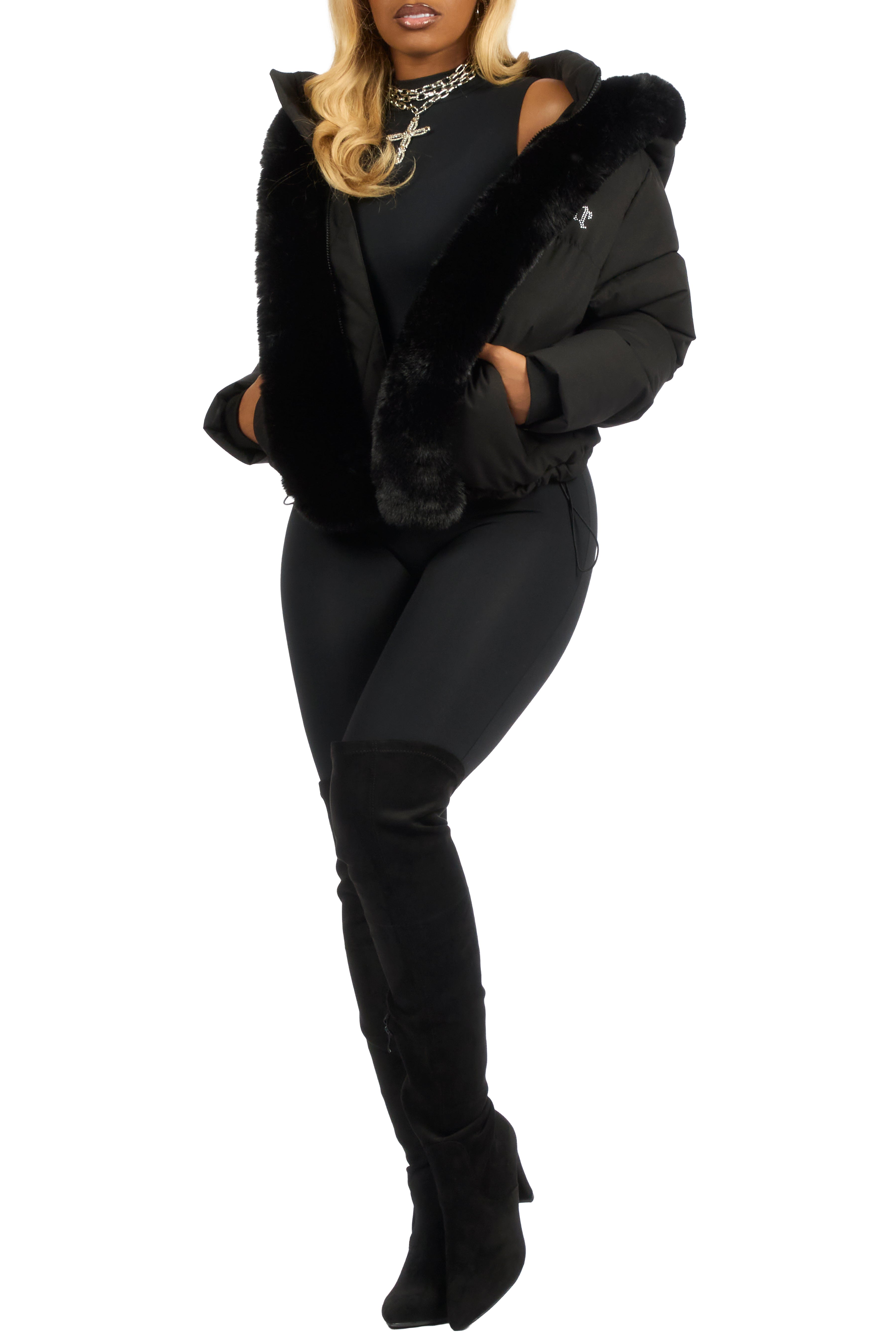 Dontaisha Black Puffer Jacket With Fur Trim