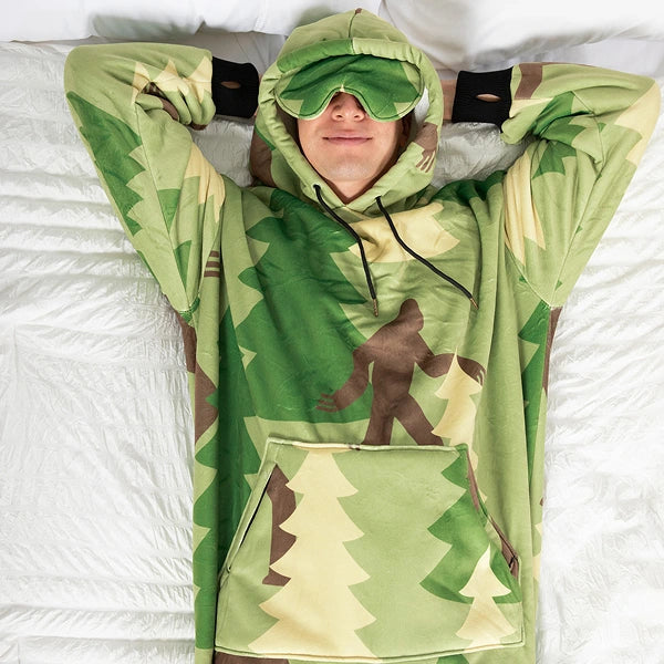 Wearable blanket Oversized with sherpa lining One size fits most.