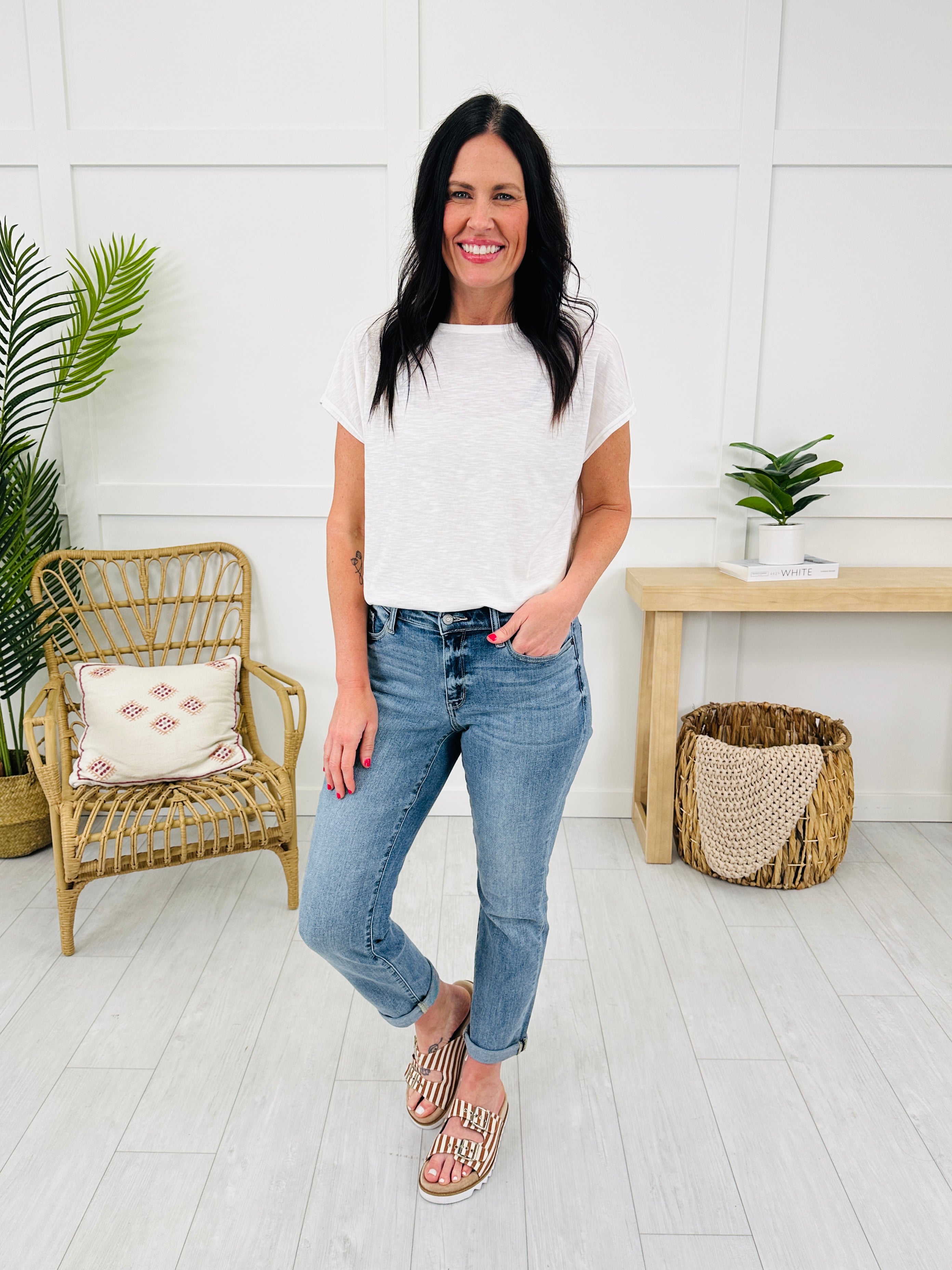 Judy Blue The Bleach Boys Midrise Boyfriend Jeans in Reg/Curvy