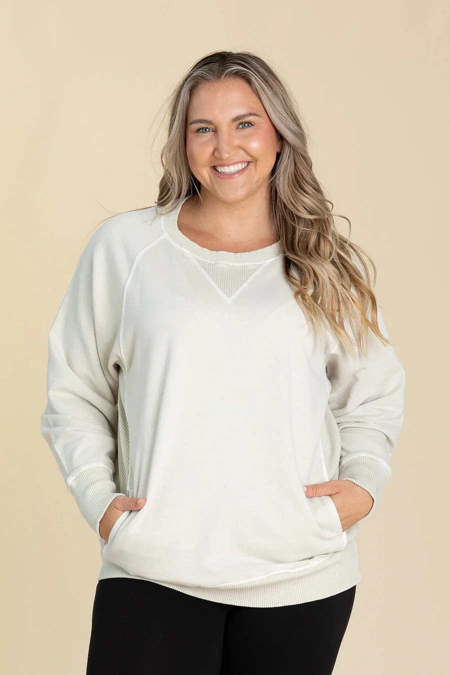 Woman's Pigment Dyed Sweatshirt With Pockets