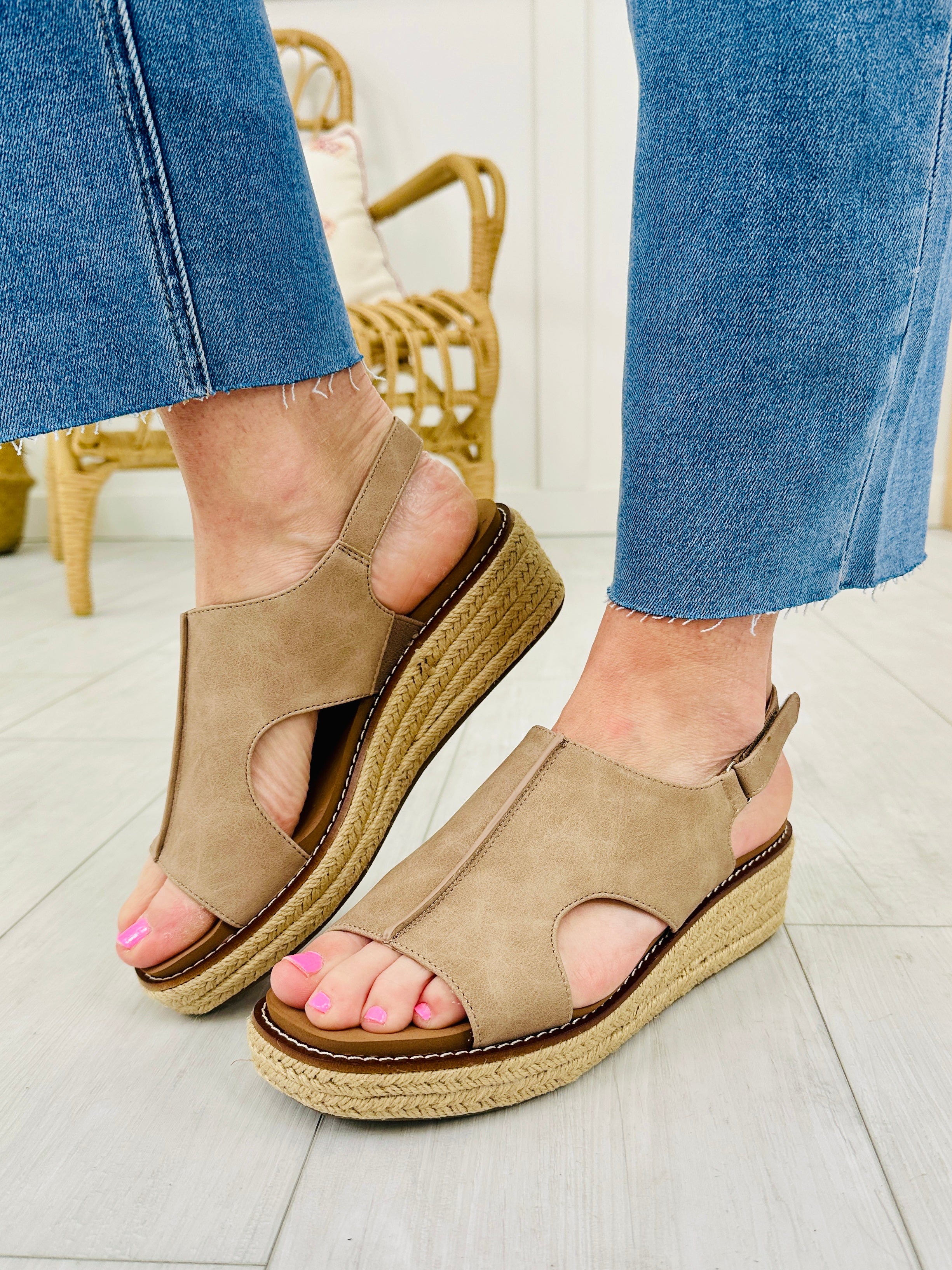 Sundrenched Steps Wedges in Taupe