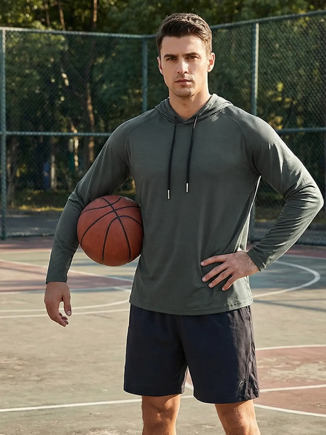 Men's Hooded Sweatshirt Long Sleeve Pullover Casual Fashion Warm Comfortable Breathable Fabric Suitable for Casual Outings Outdoor Sports Valentine's Day Gift