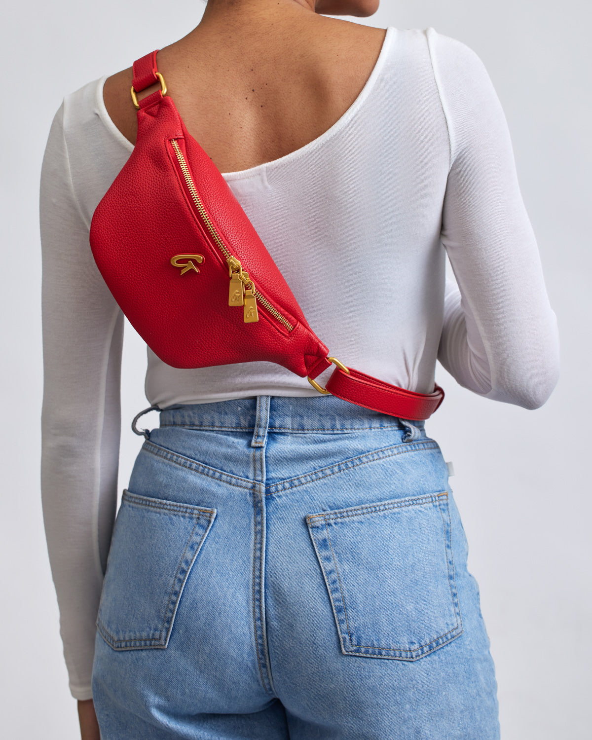 MINI PEBBLE FANNY PACK - RED