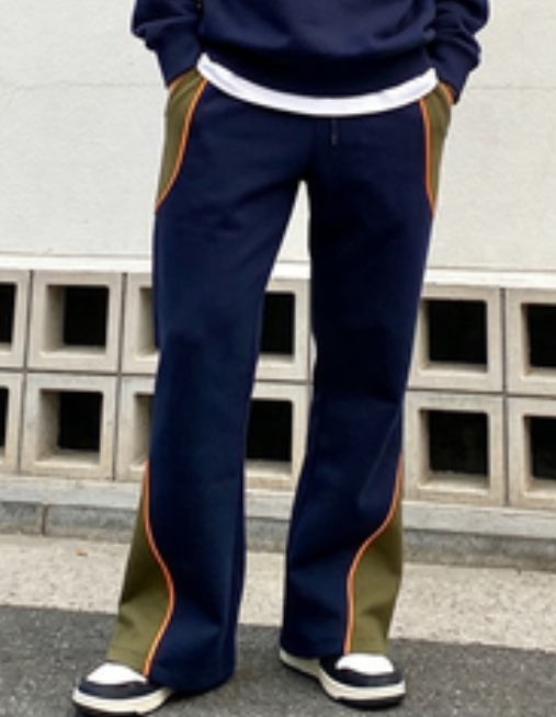 BOOTCUT DAILY SWEATPANTS - Contrast Detail Staple