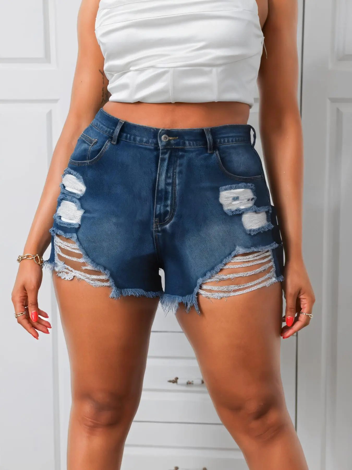 Plus Size Ripped High Waist Denim Shorts, Fashion Casual Pocket Shorts for Daily Outdoor Wear, Women Jeans Shorts for Summer