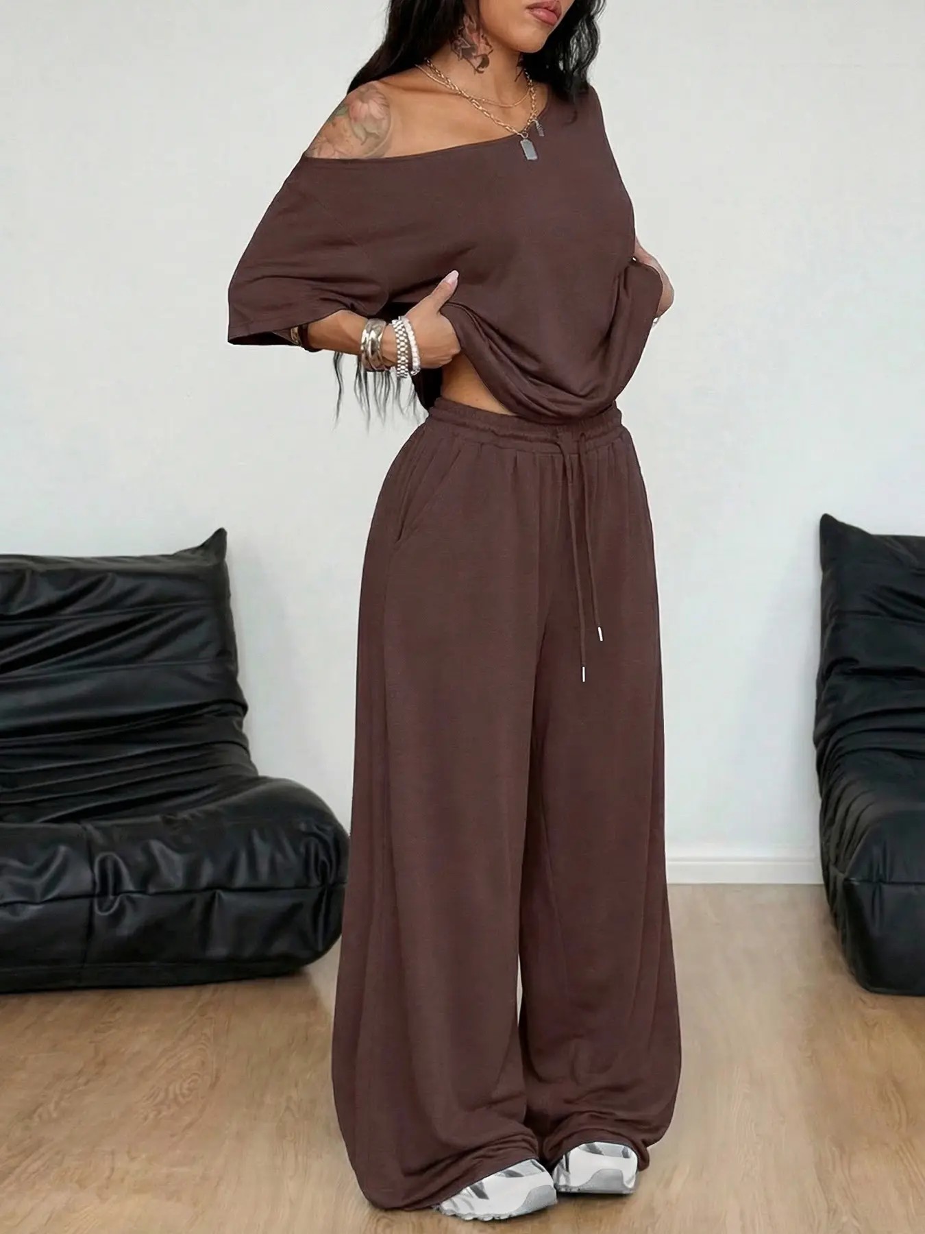 【Stock Up Deals】Minimalist 2-Piece Set: Comfy Off-Shoulder Top & Flowy Wide-Leg Pants