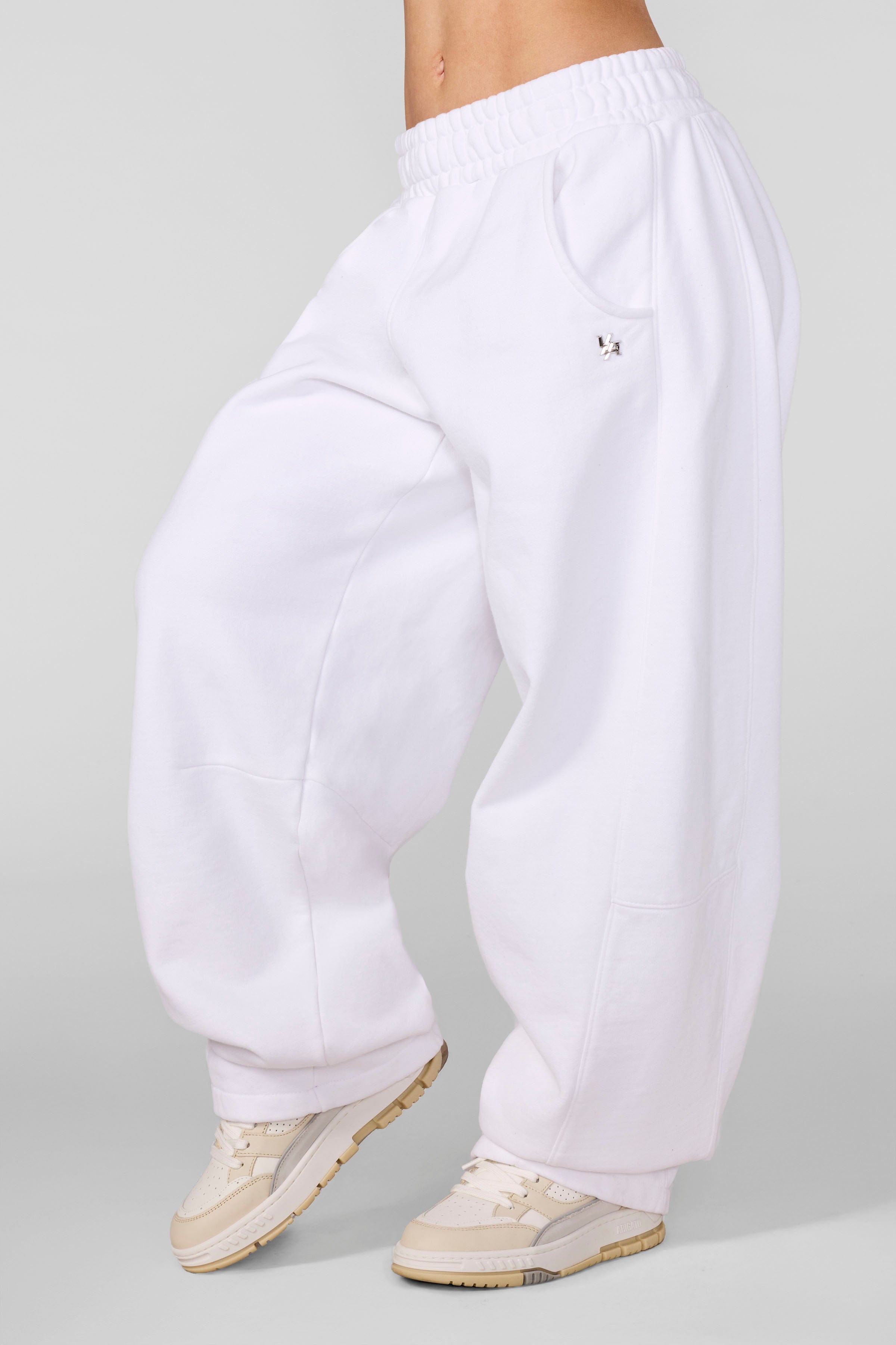 W2255 - Studio Edit Barrel Jogger