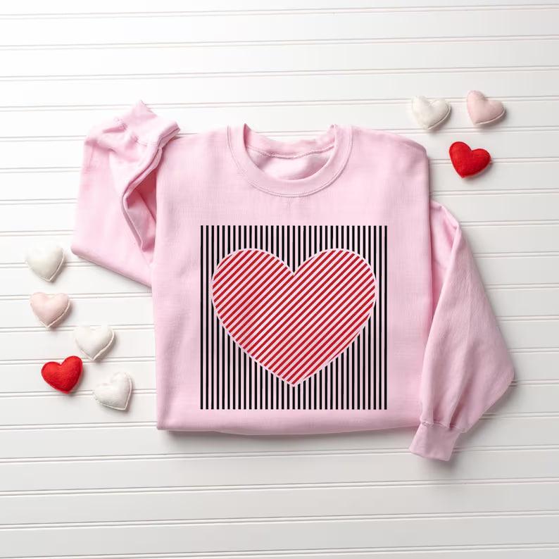Retro Heart Valentine Sweatshirt – Cozy & Cute Unisex Love Top