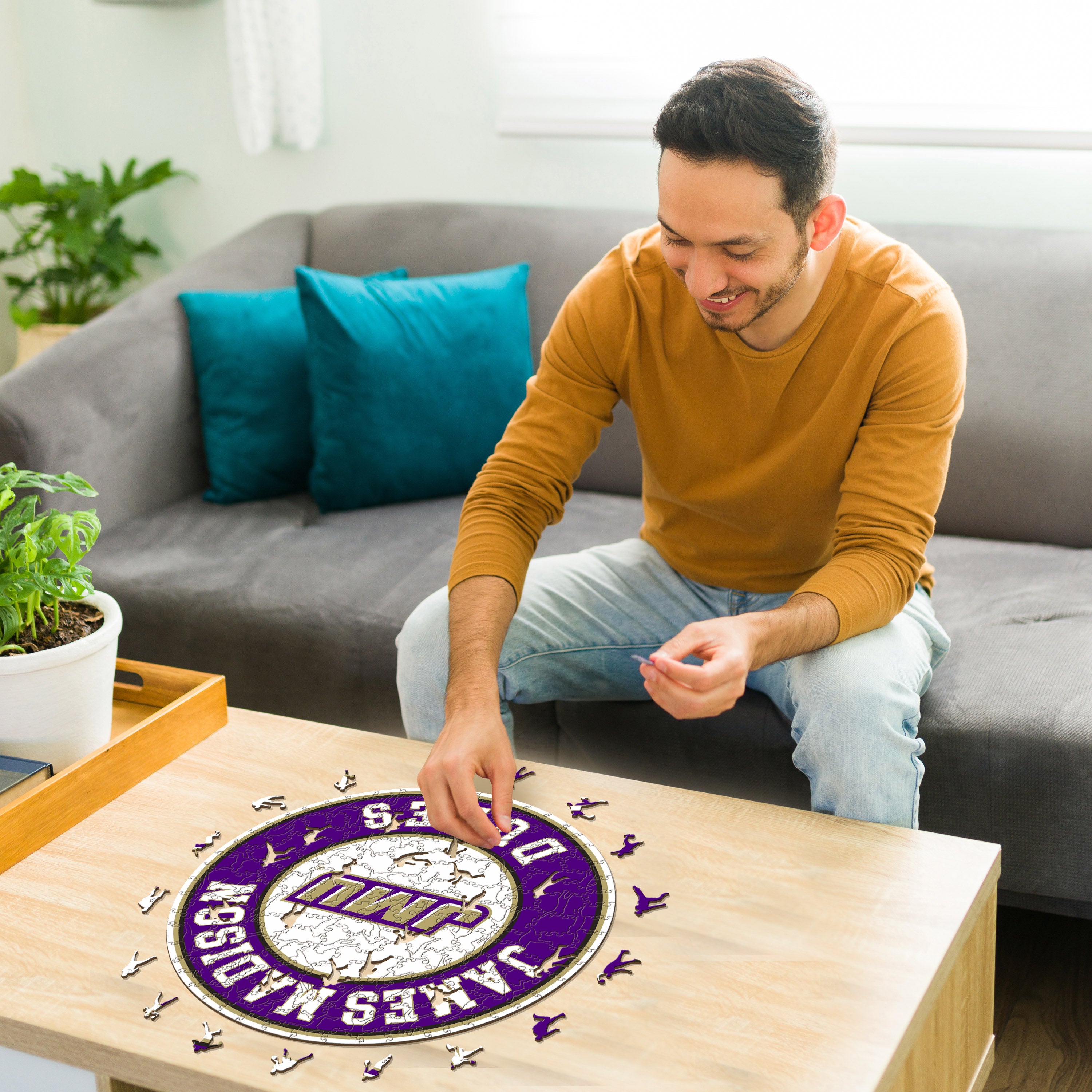 James Madison University - Wooden Puzzle