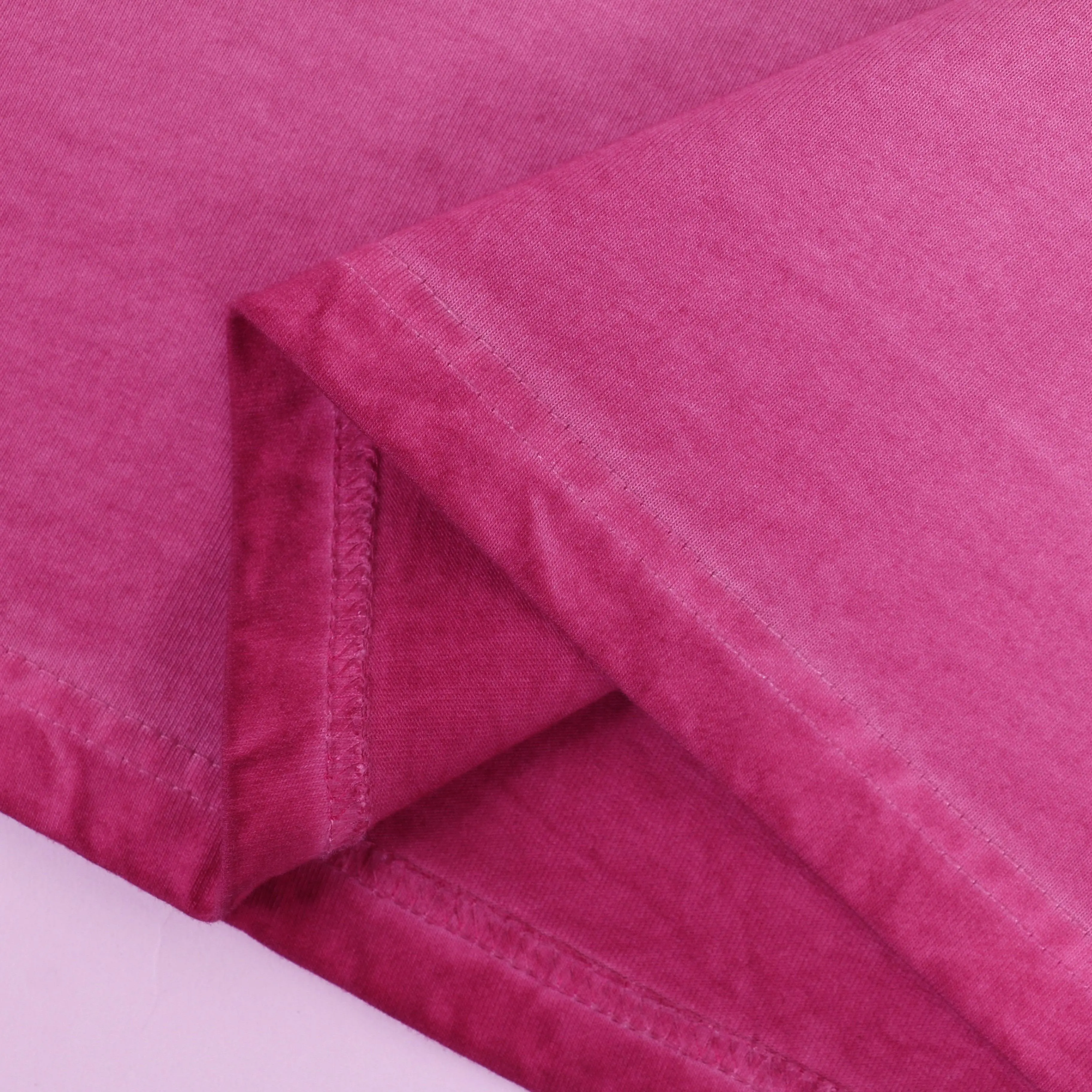 Fashion Tshirt & Shorts Set Summer Washed Cotton Dirty Washed Trendy Gradient Color Men's and Women's Suits, Short-sleeved Tops Paired with Shorts, Retro Outfits.