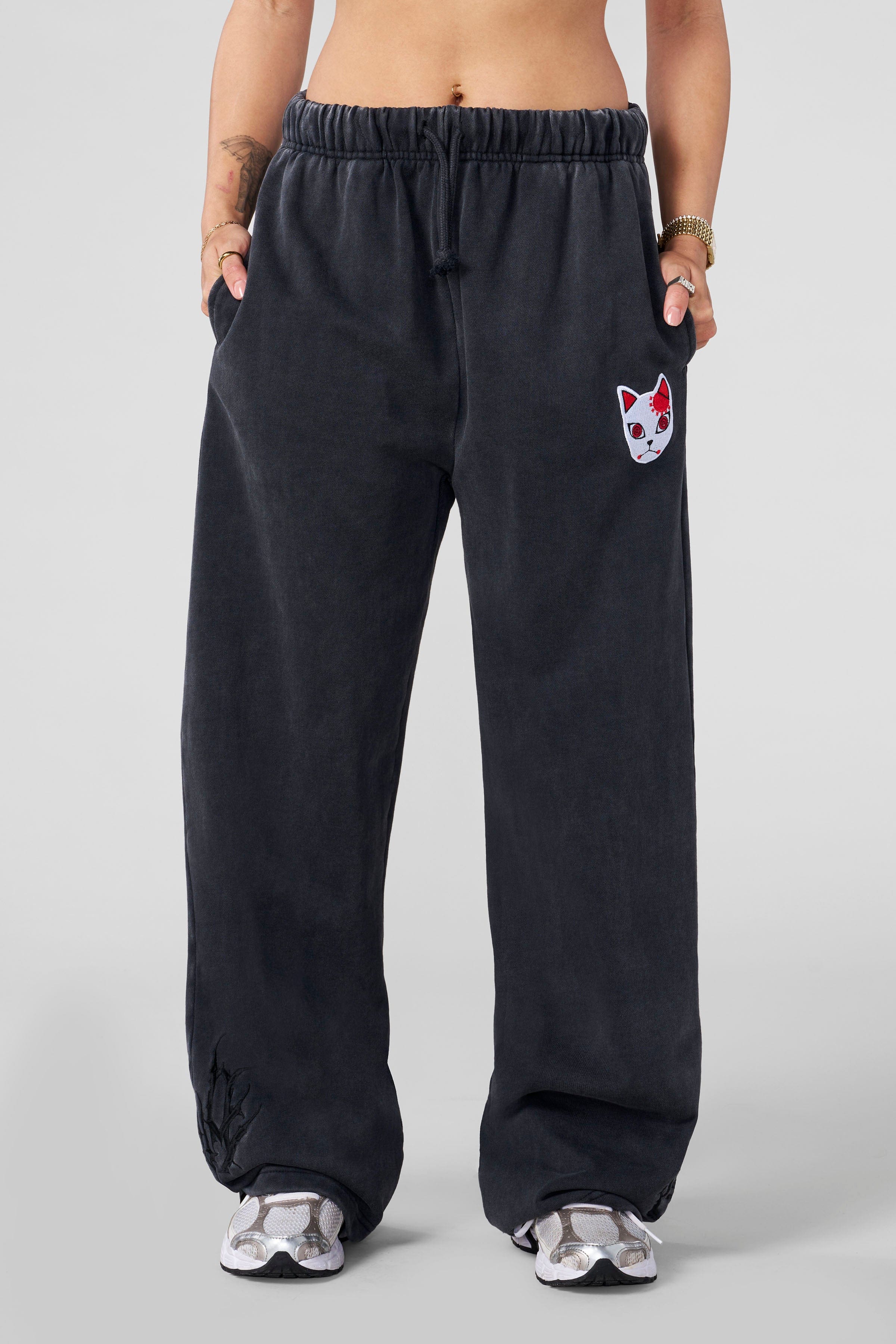 W2242 - Demon Slayer: Kimetsu no Yaiba - Joggers