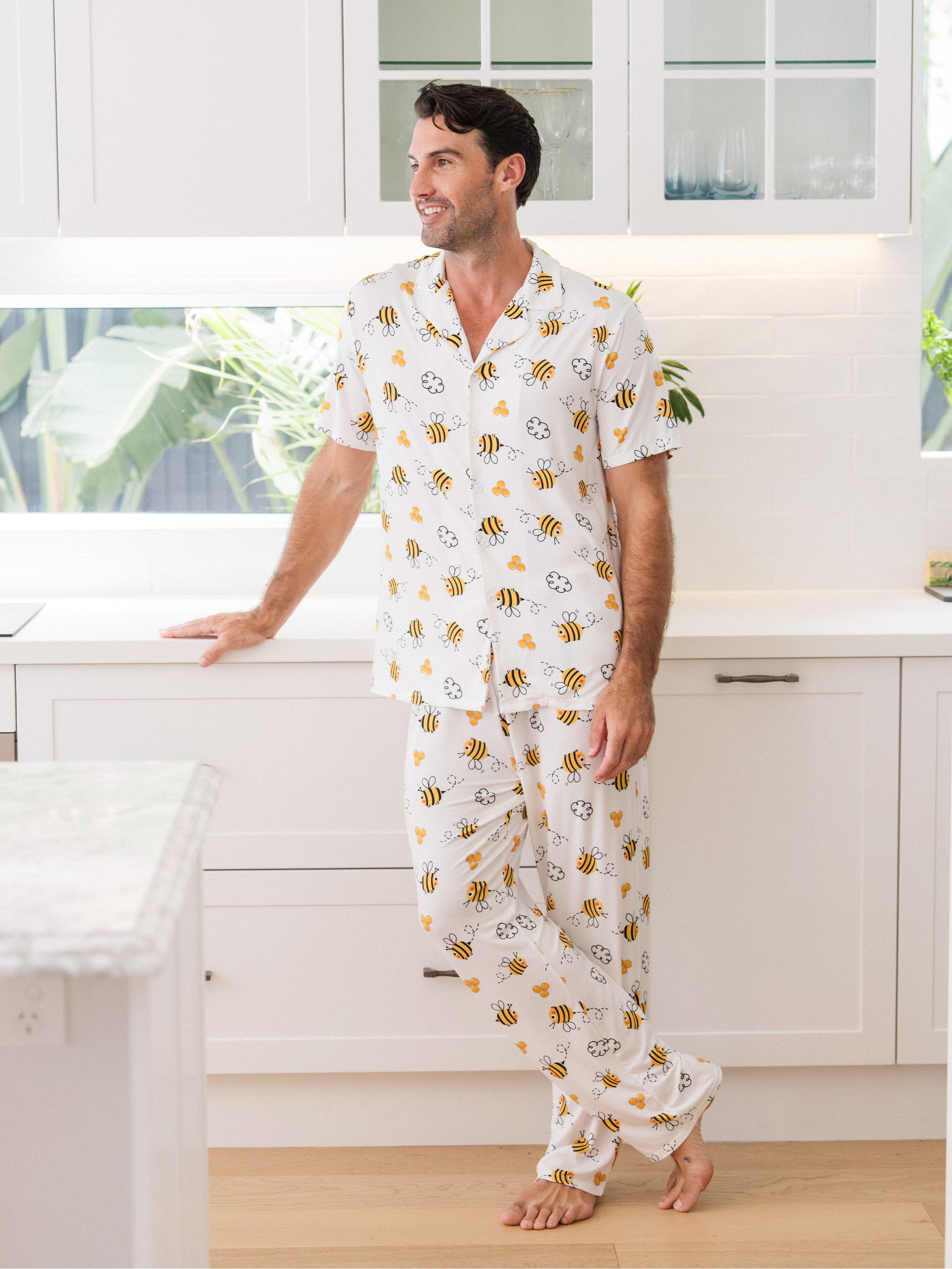 Family Matching Bamboo Pajamas Soft Bamboo Viscose PJs for Men Women Kids Toddler, Cute Bee Print Sleepwear with Short Sleeve Top and Long Pants White