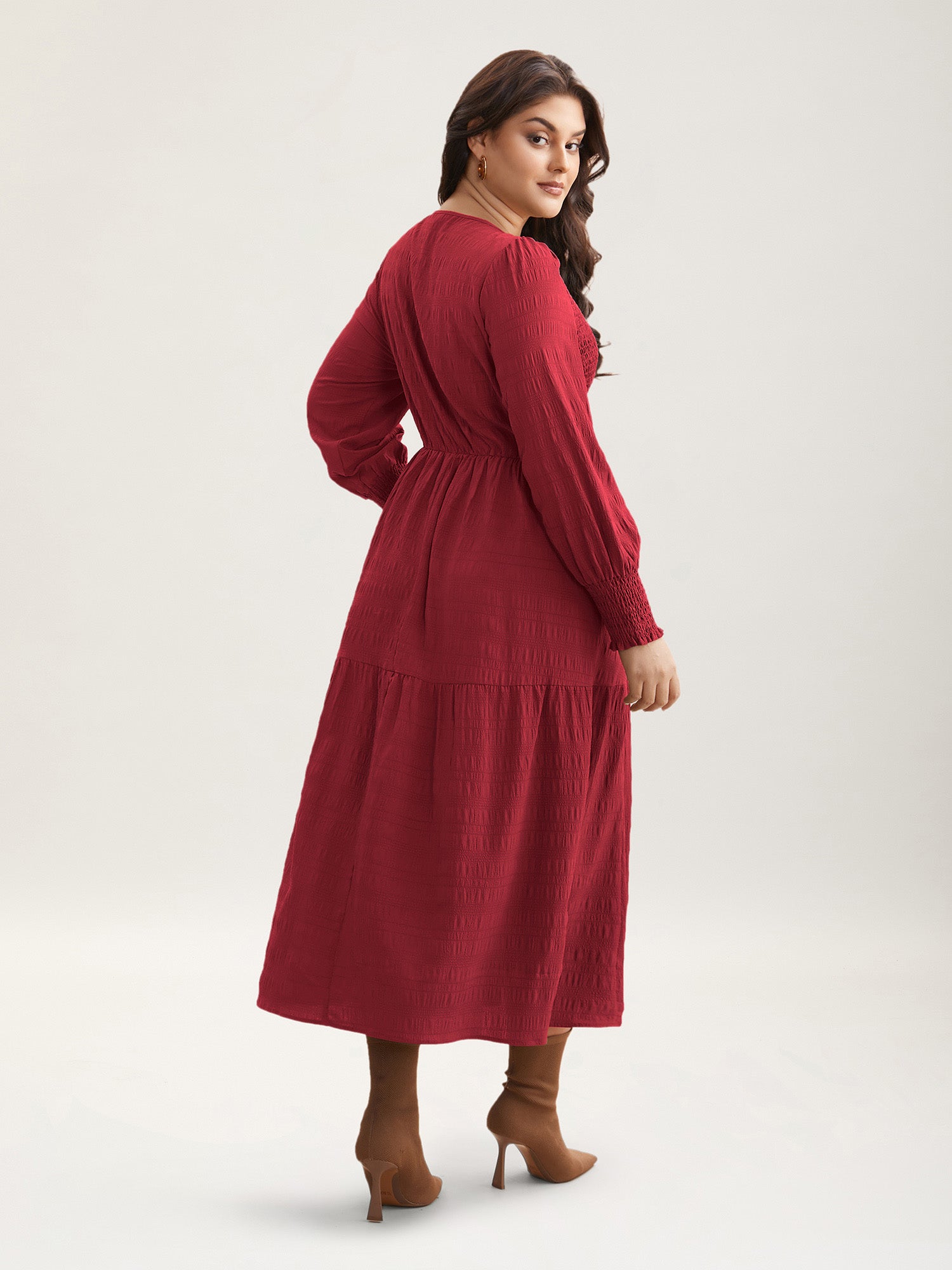 Plain Textured Shirred Midi Dress