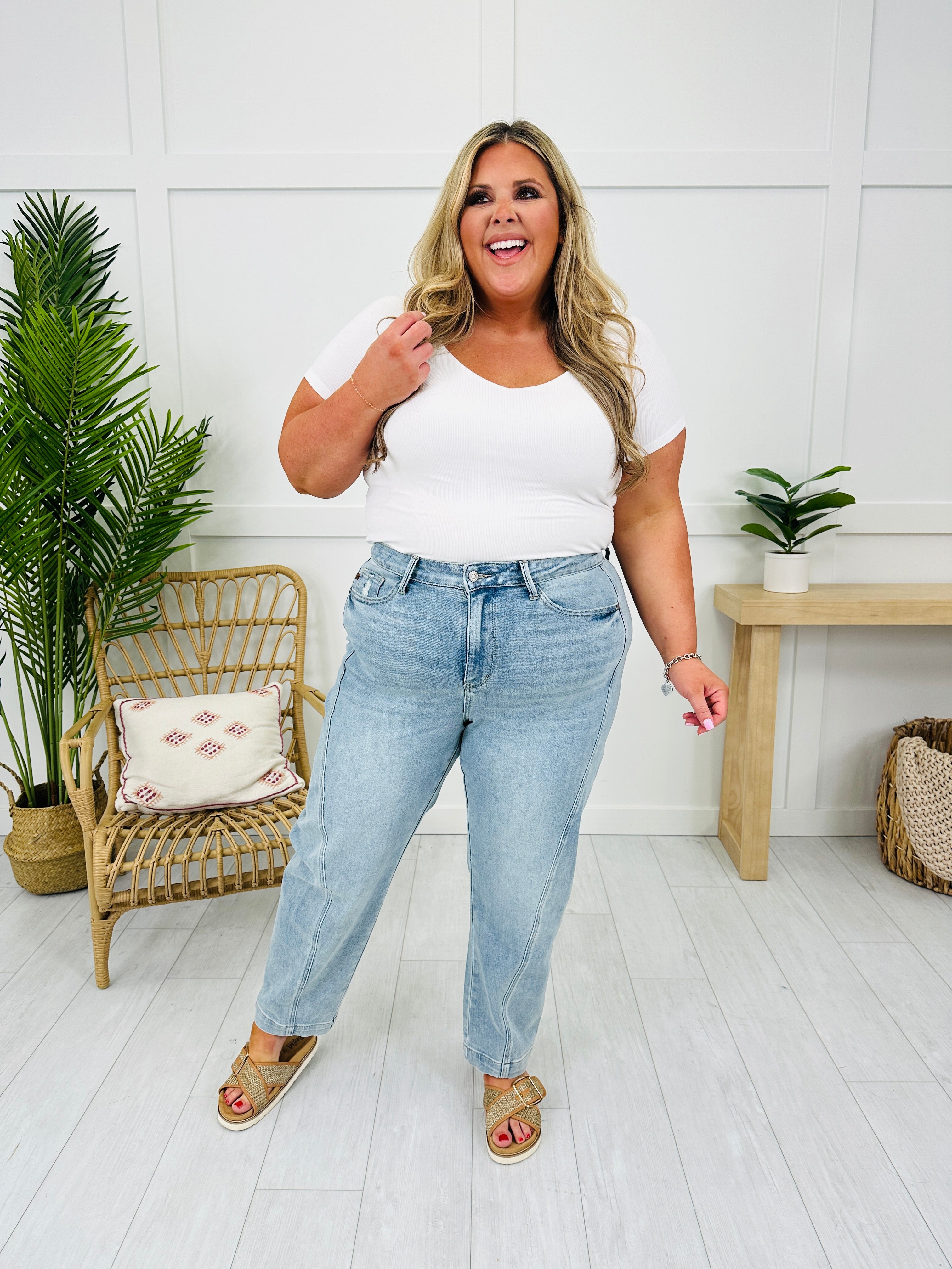 Judy Blue Barrel of Fun Barrel Style Jeans