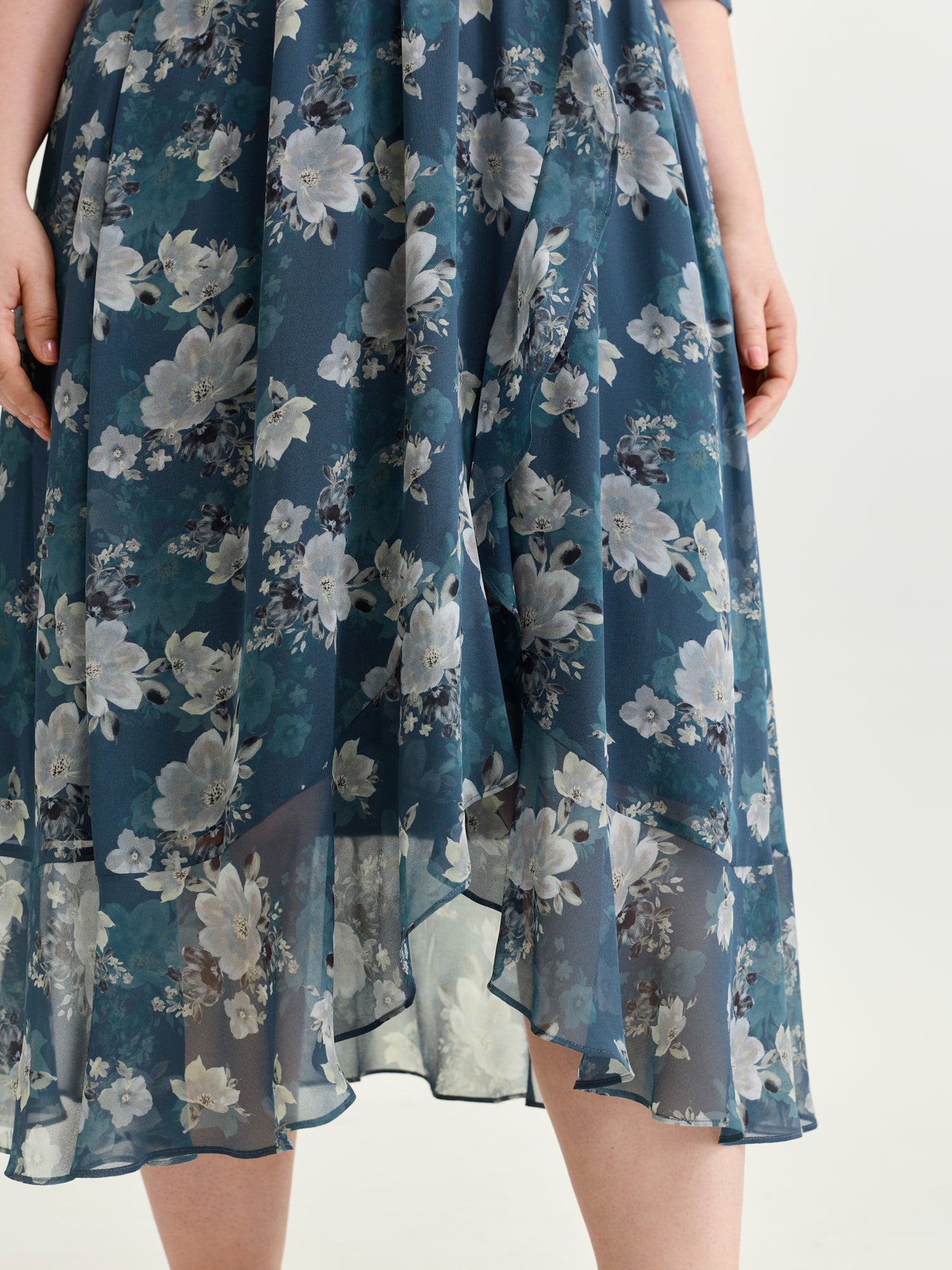 Floral Print Cold-Shoulder Midi Dress