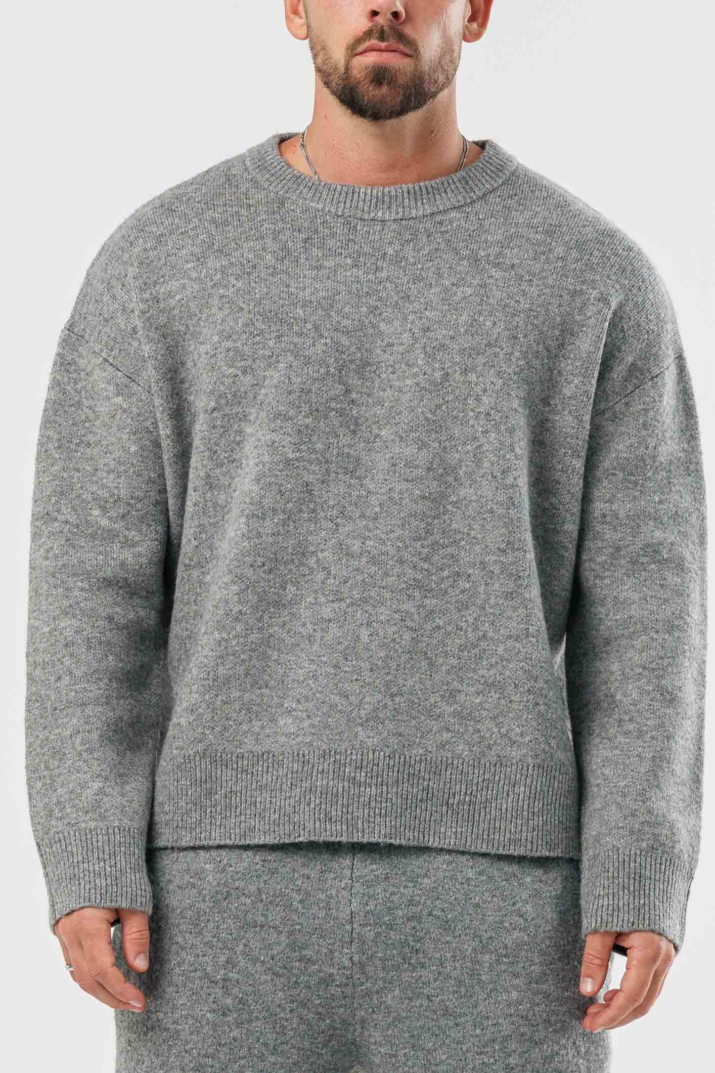 Men’s Classic Knit Sweater Set – Everyday Comfort Outfit