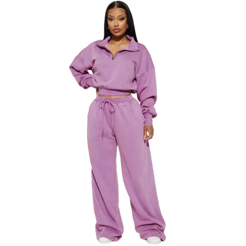 Wide-leg jogging pants and loose sweatshirt two-piece set