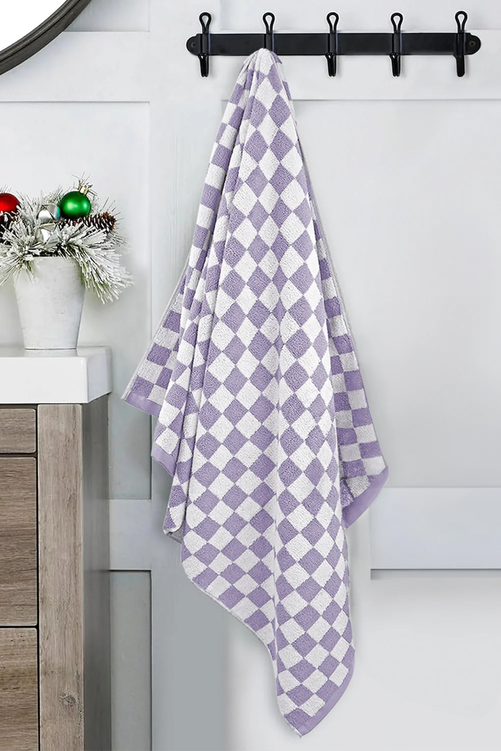 Orchid Petal Checkered Print Soft Large Bath Towel