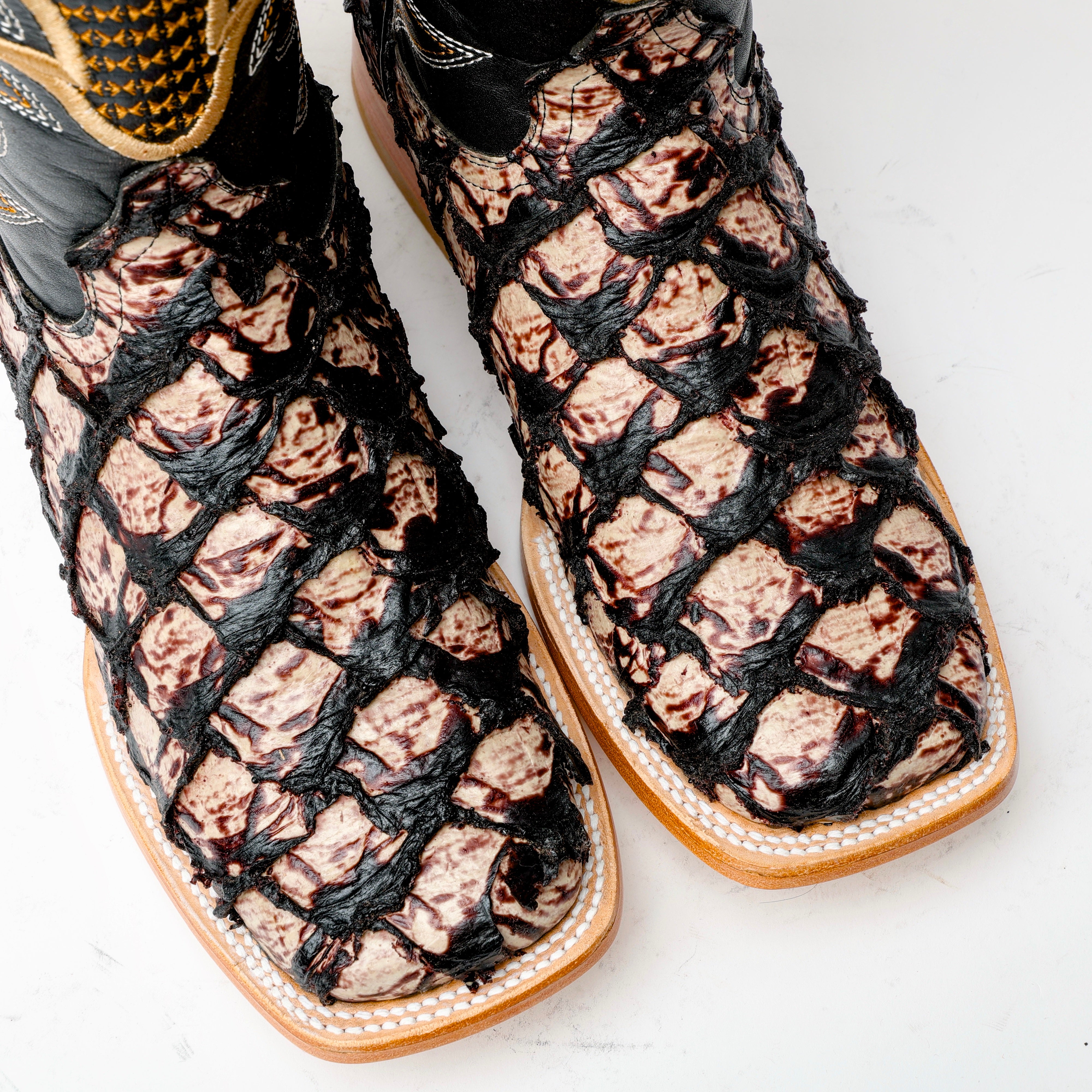 Orix Jumbo Pirarucu Leather Boots - Square Toe