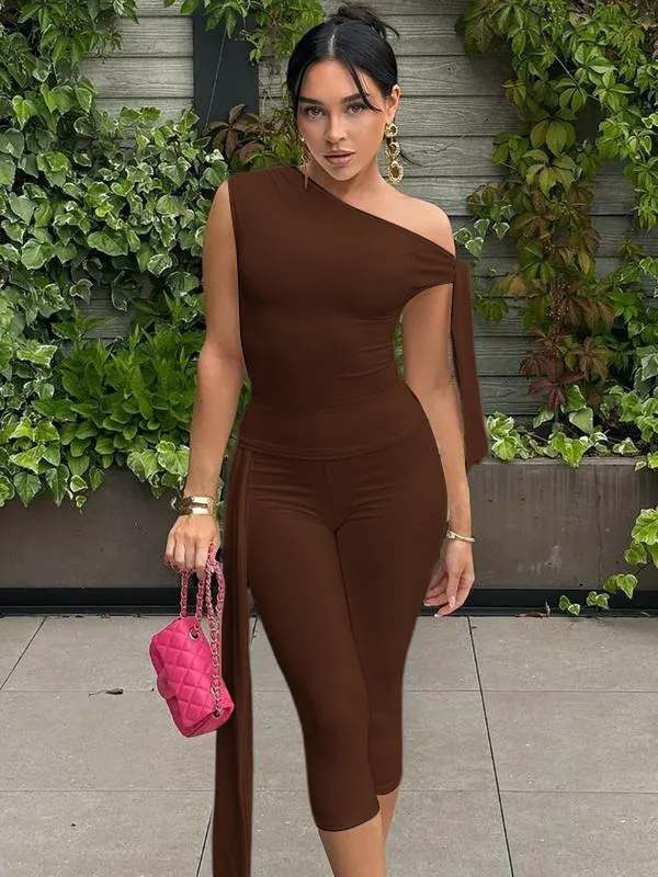 Women's Solid Asymmetrical Neck Knot Design Top & High Waist Capri Pants Two-piece Set