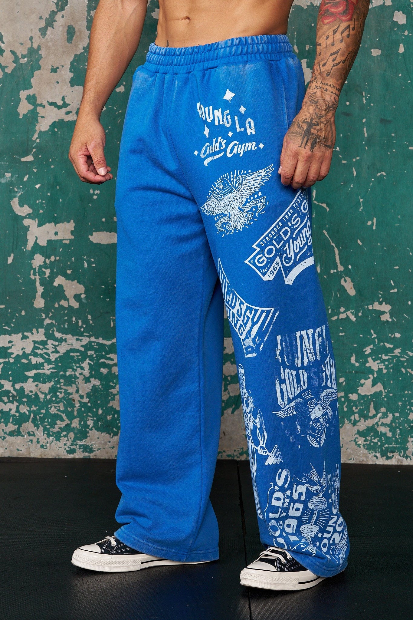 2142 - Golds Gym Evolution Sweats