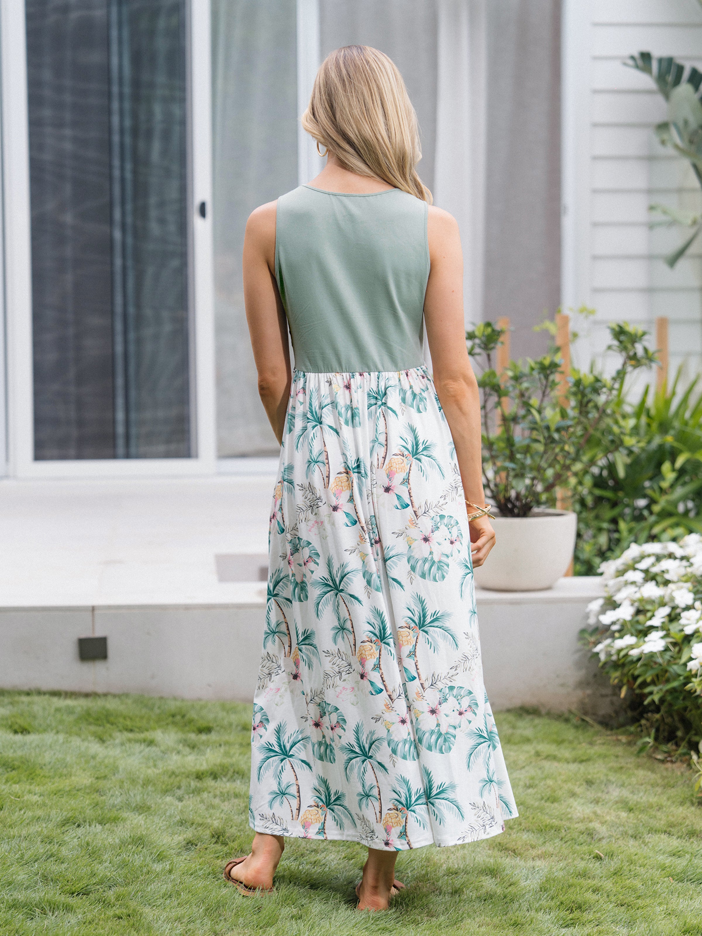 Family Matching Tropical Print Outfits Mommy & Me Tank Dress & Dad/Kids Cotton T-Shirt Set
 Green