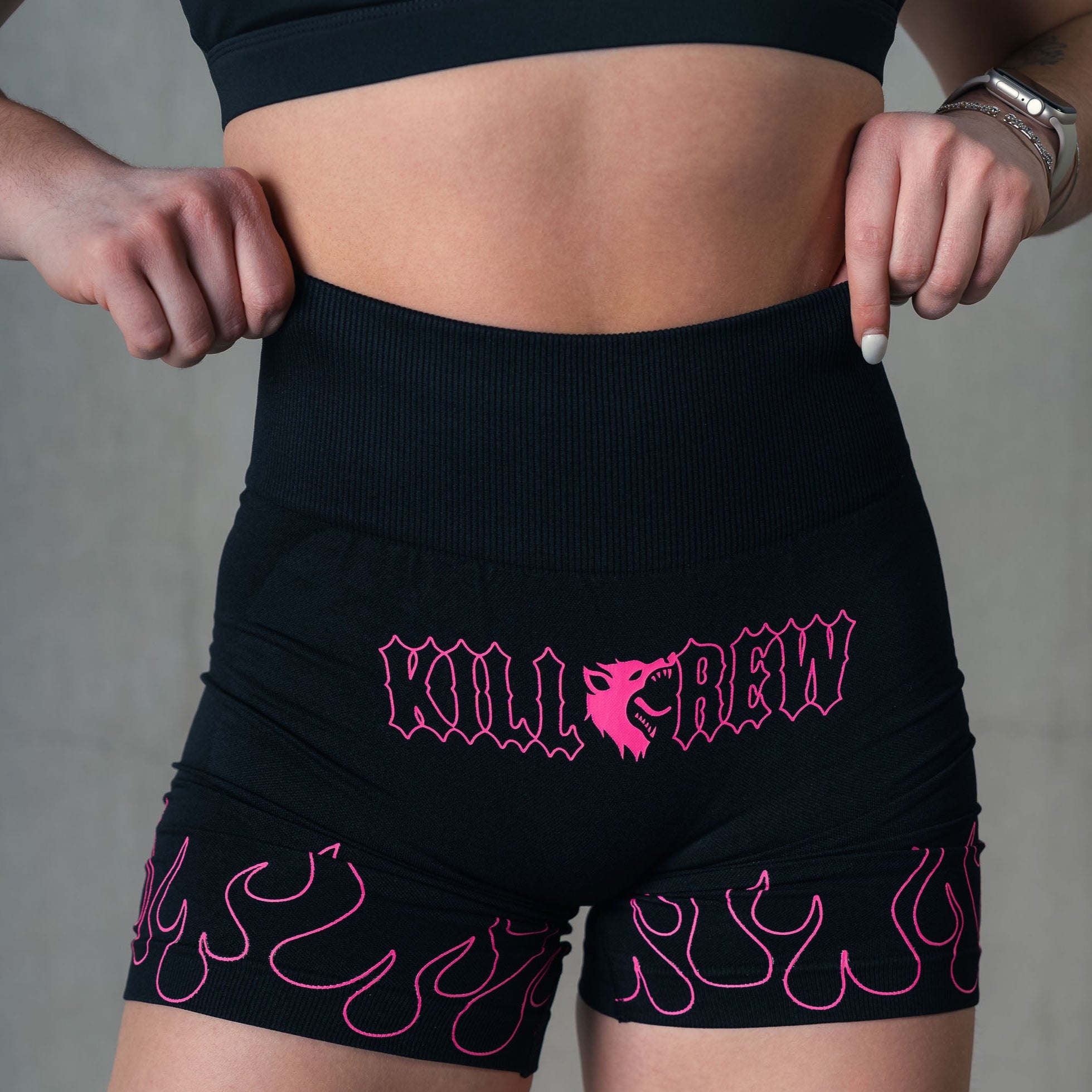 SEAMLESS FLAMES BIKER SHORTS - BLACK / PINK