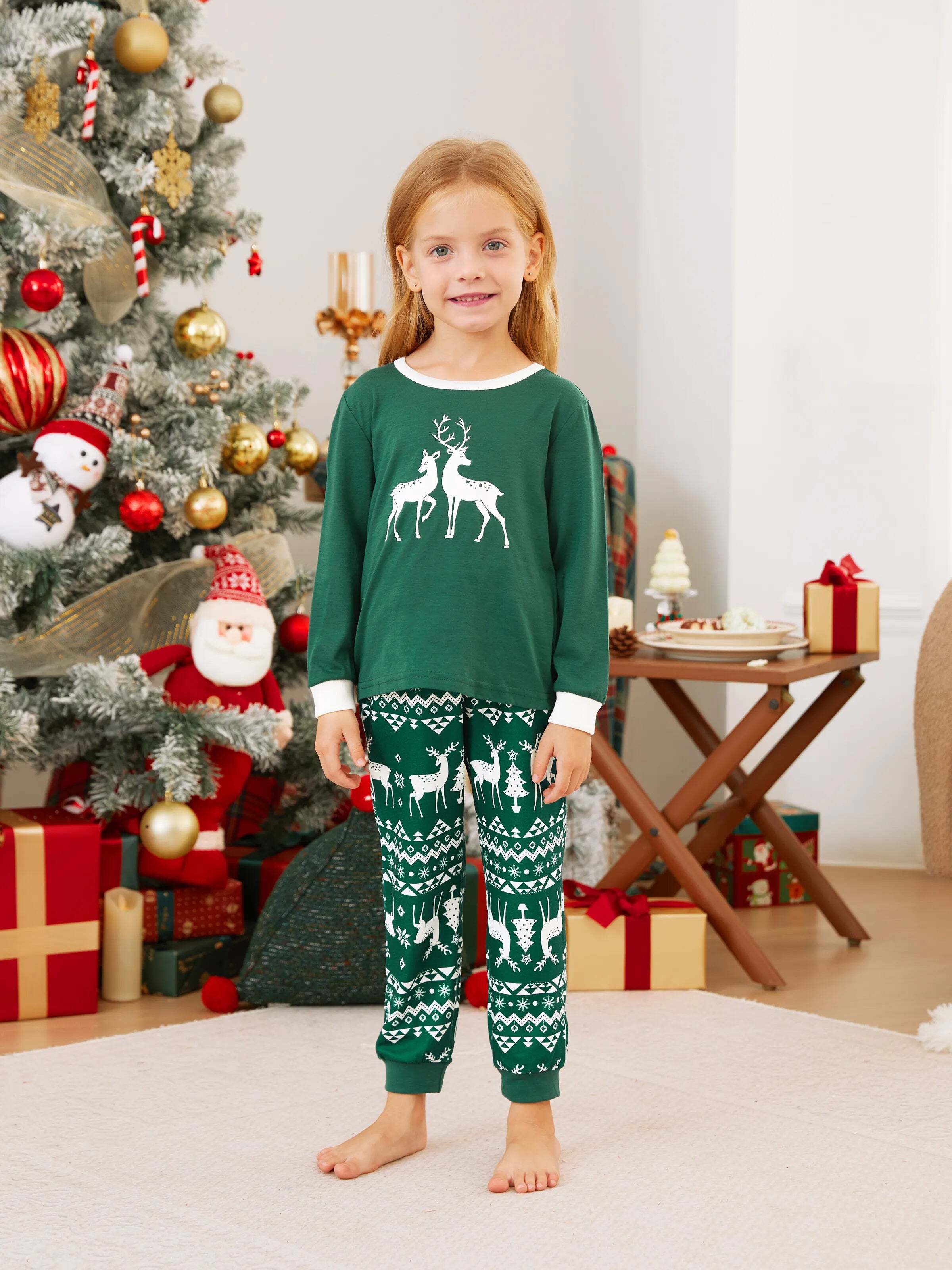 Christmas Family Matching Glow in the Dark Reindeer Tops Allover Pattern Pants Pajamas Sets with Christmas Socks blackishgreen