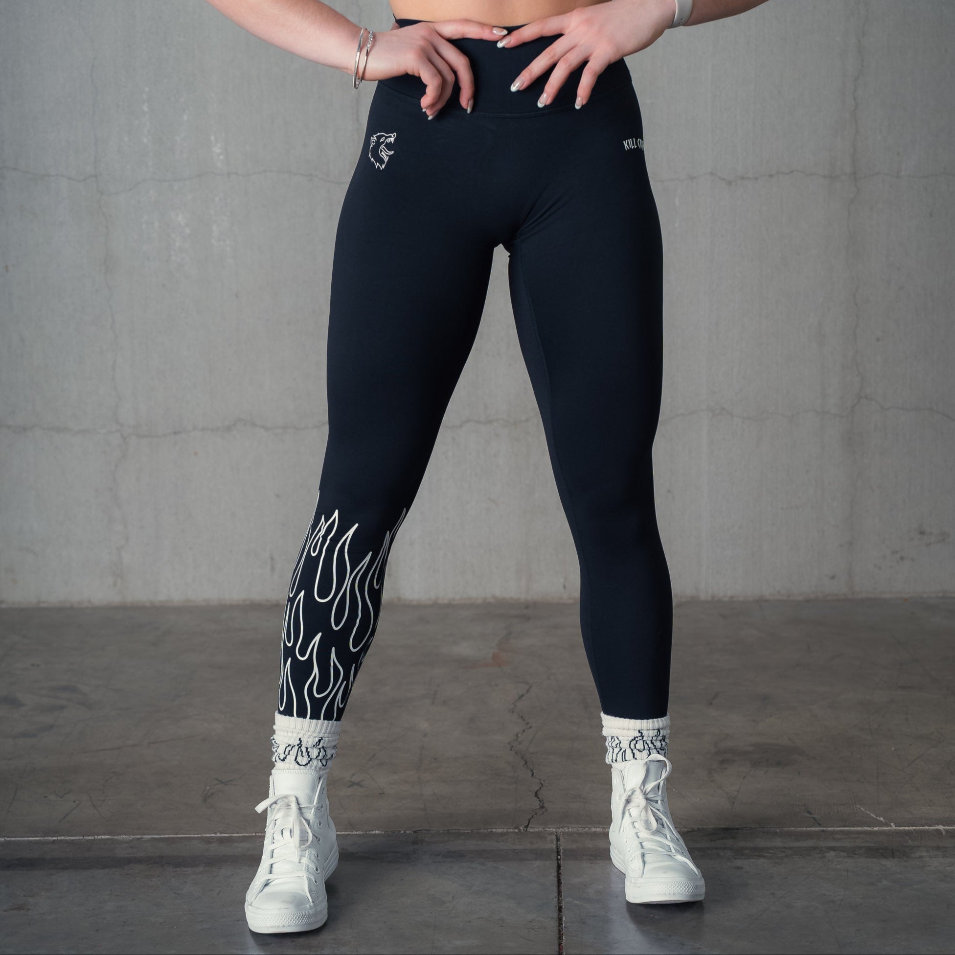 FLAME LEGGINGS - BLACK / WHITE