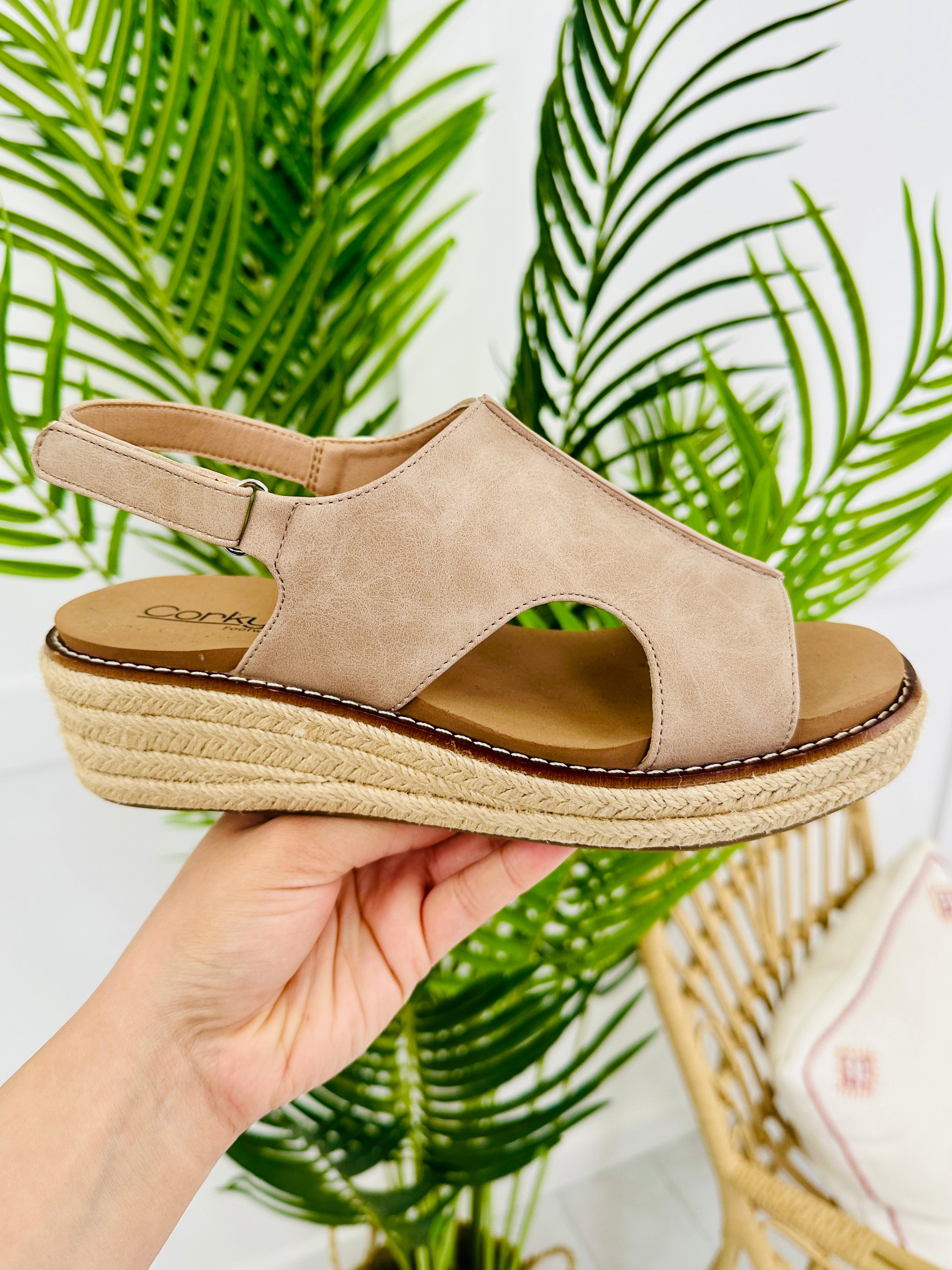 Sundrenched Steps Wedges in Taupe