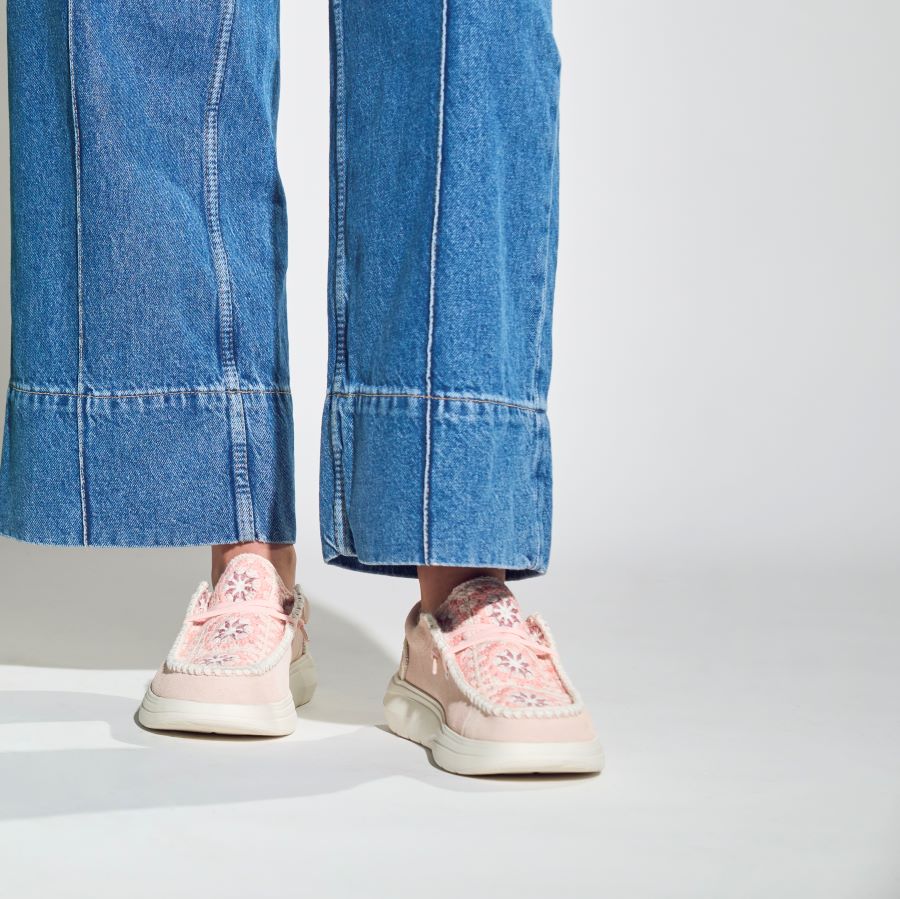 Wendy Comf Suede Crochet - Pale Pink/Multi