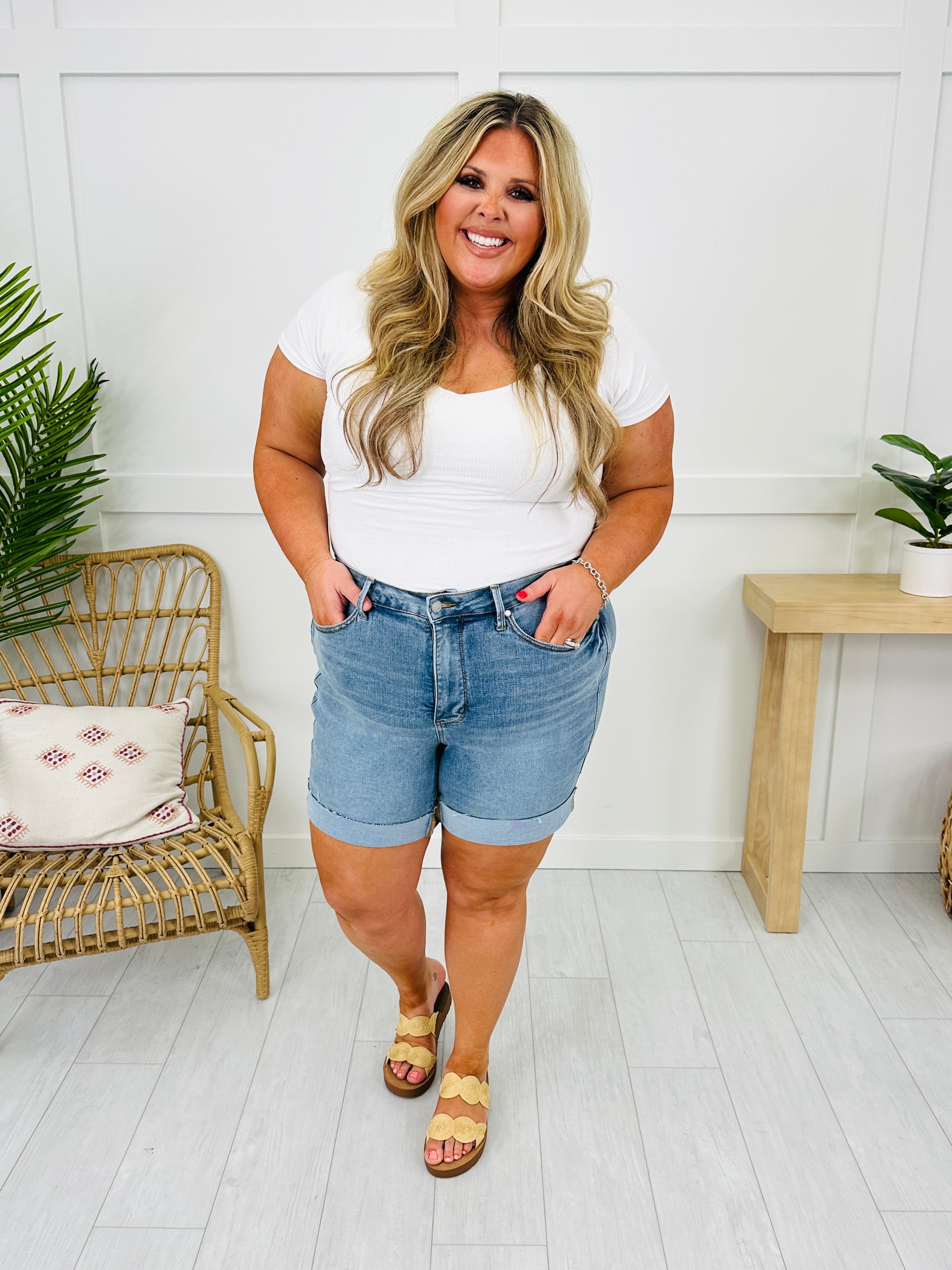 Judy Blue Confident and Cooling Tummy Control Shorts in Reg/Curvy