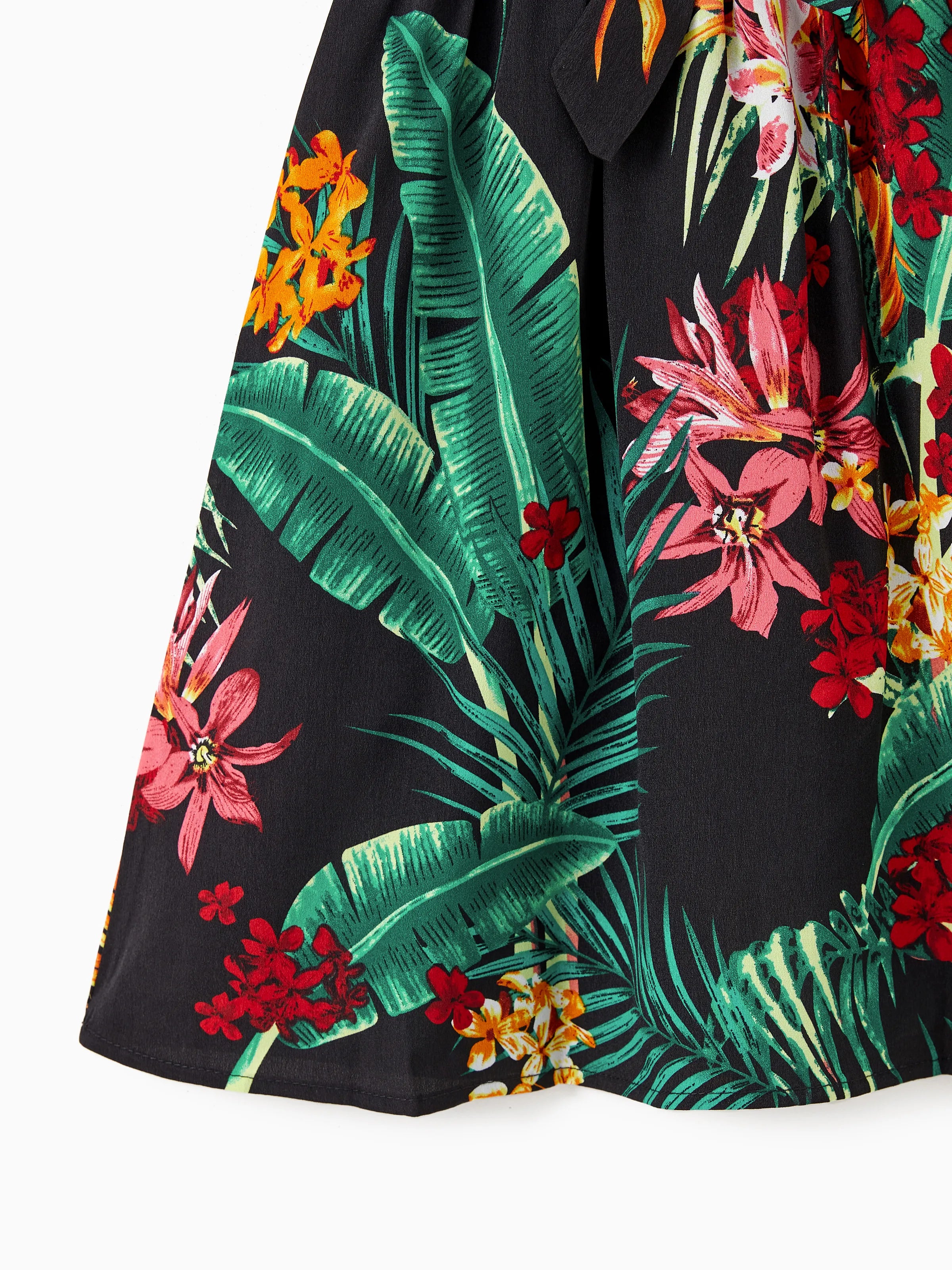 Family Matching Allover Plant Floral Print Halterneck Dresses and Short-sleeve Shirts Sets Black