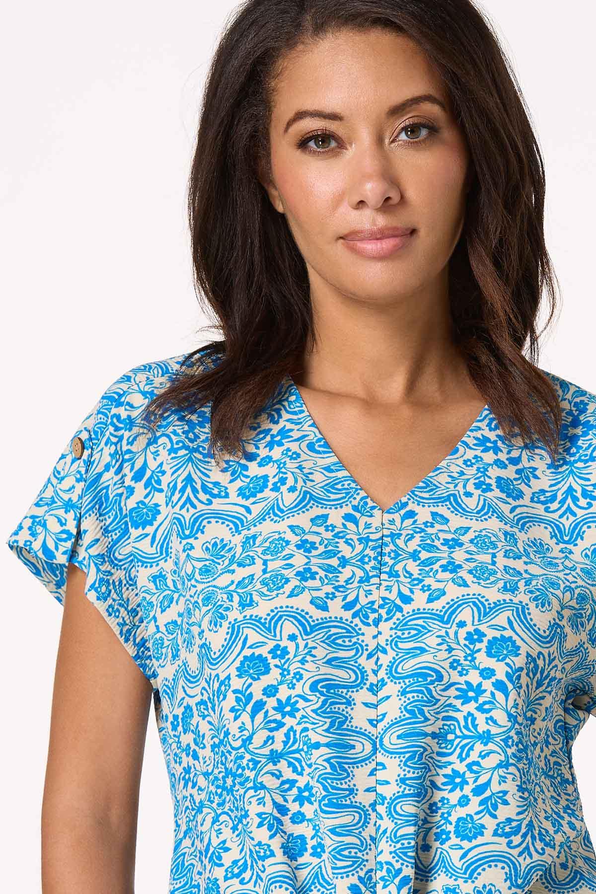 Textured Floral Twist Hem Top