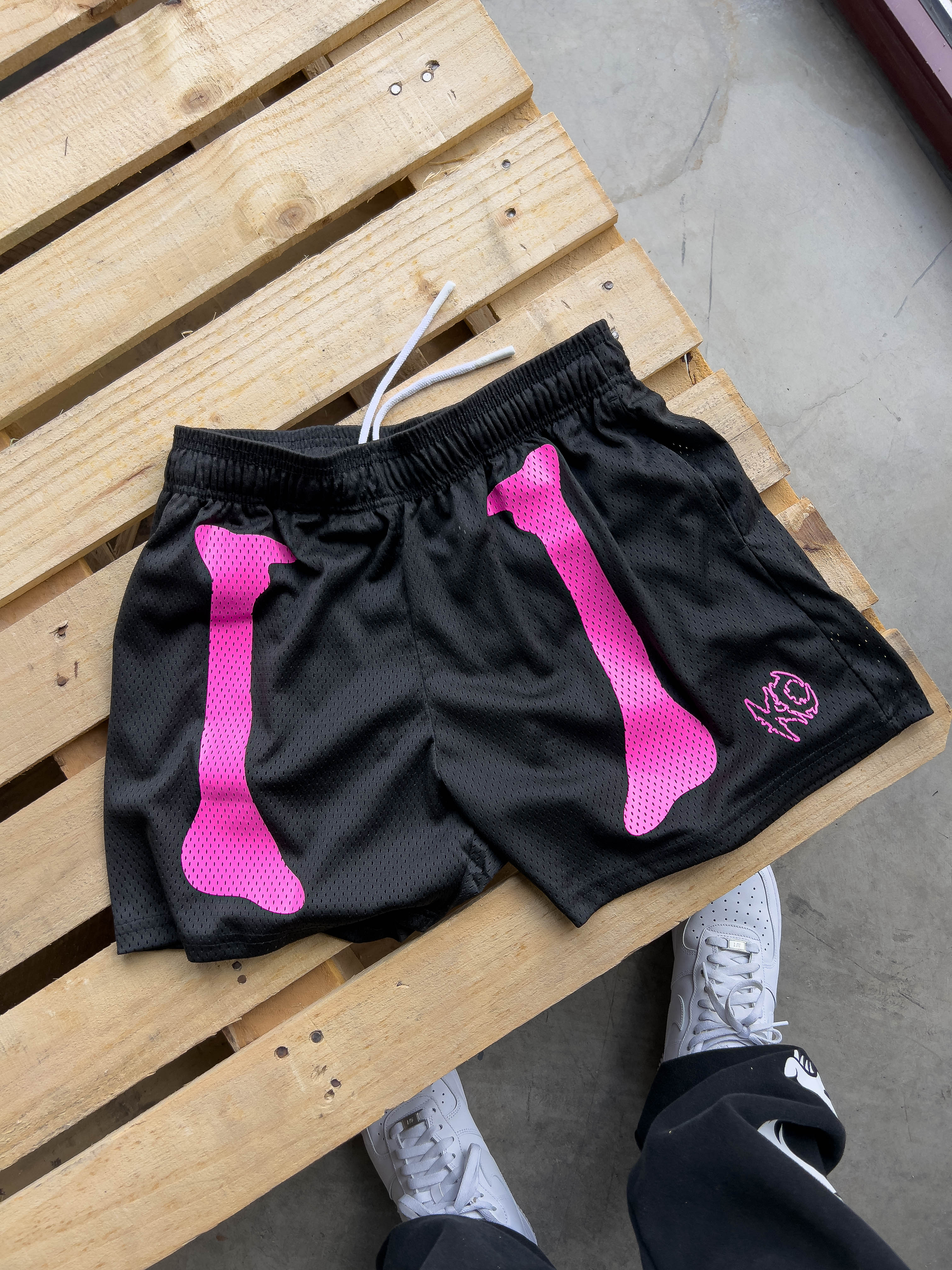 VENTED MESH SHORTS BONE DRY - BLACK / PINK