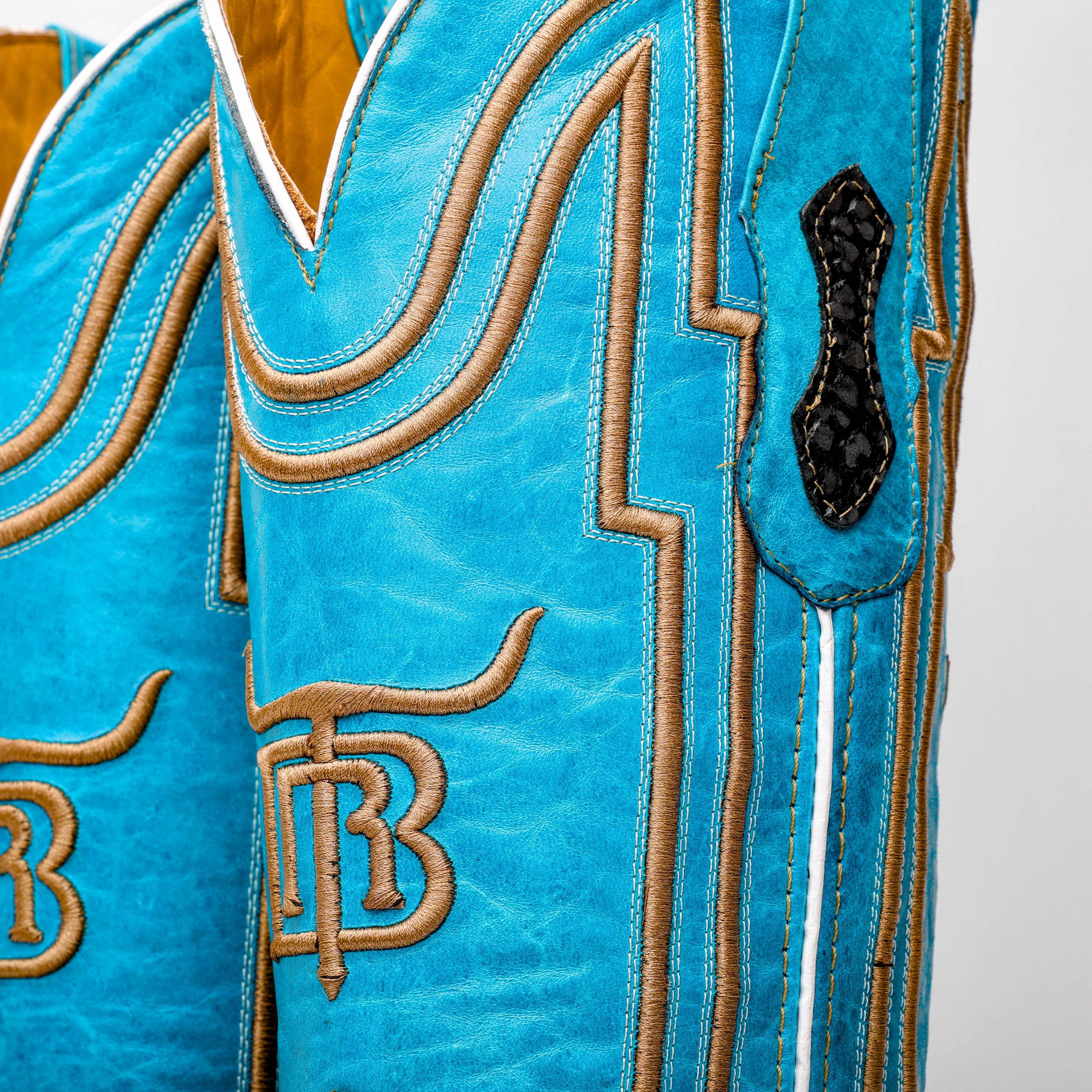 Honey Rough-Out Boots - Square Toe