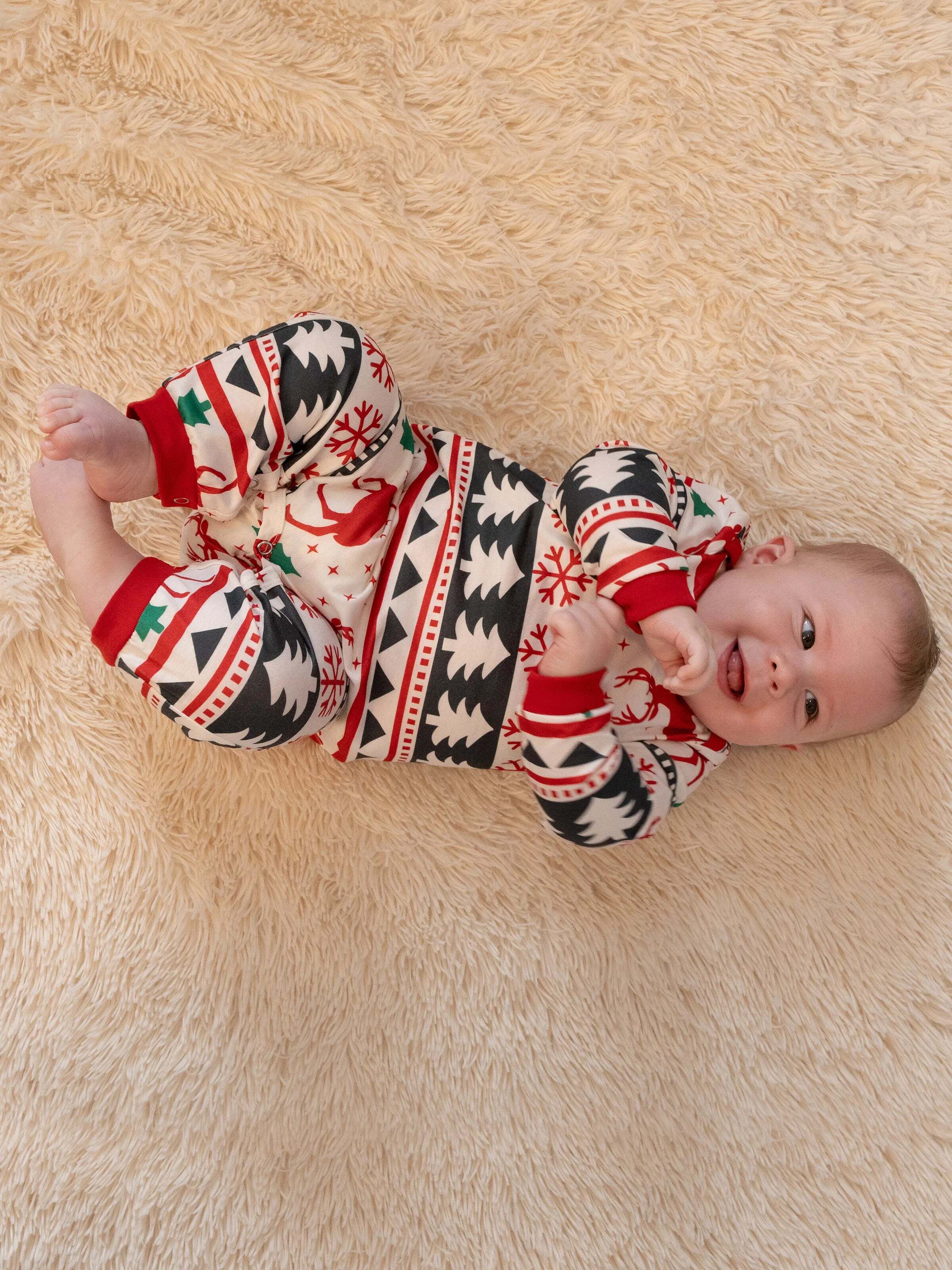 Family Christmas Pajamas All Over Reindeer Print Long-sleeve with Christmas Socks (SGS Certied Safety) Red+White