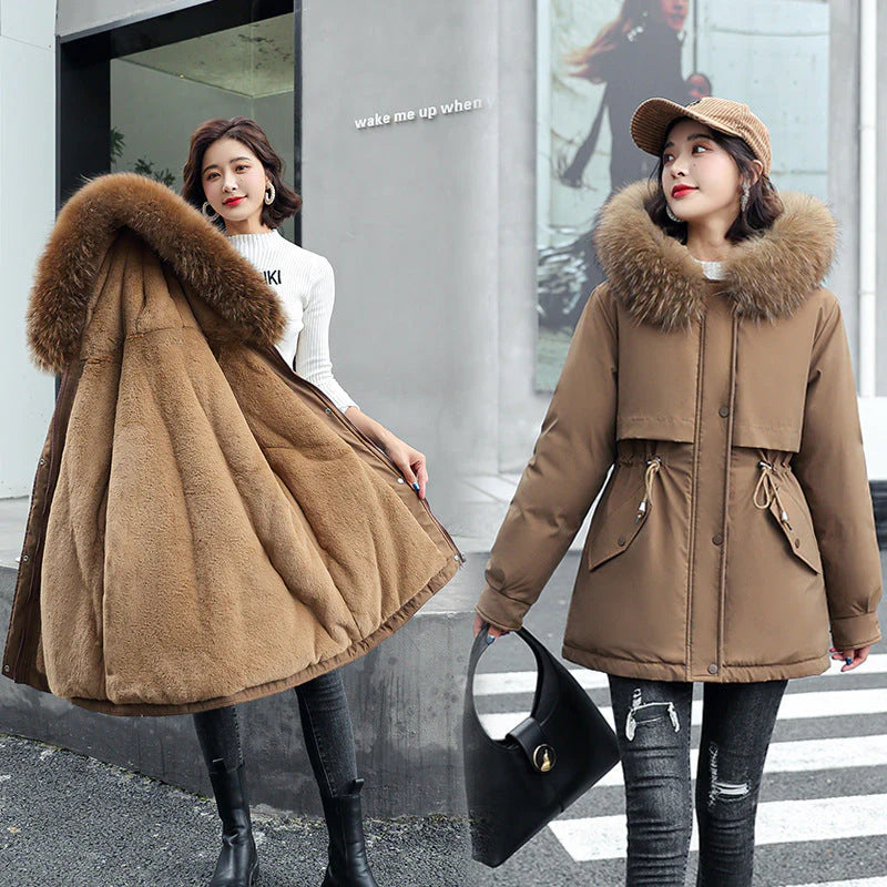 Women's winter coat with loose hood and thick synthetic fleece