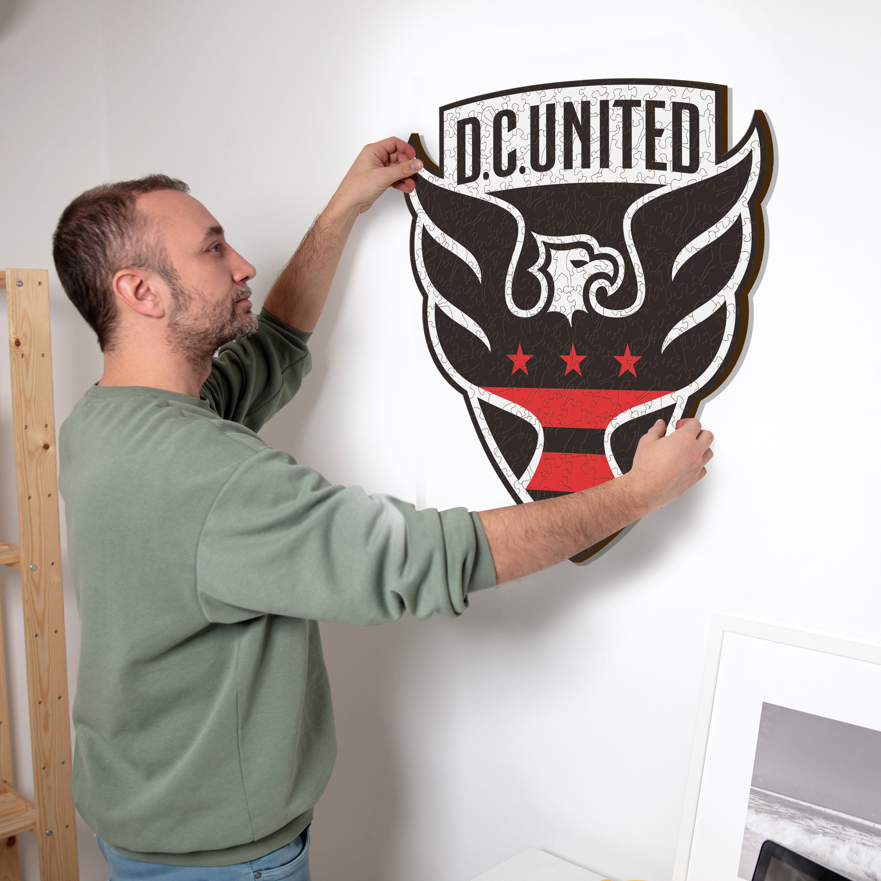 DC United® Logo - Wooden Puzzle