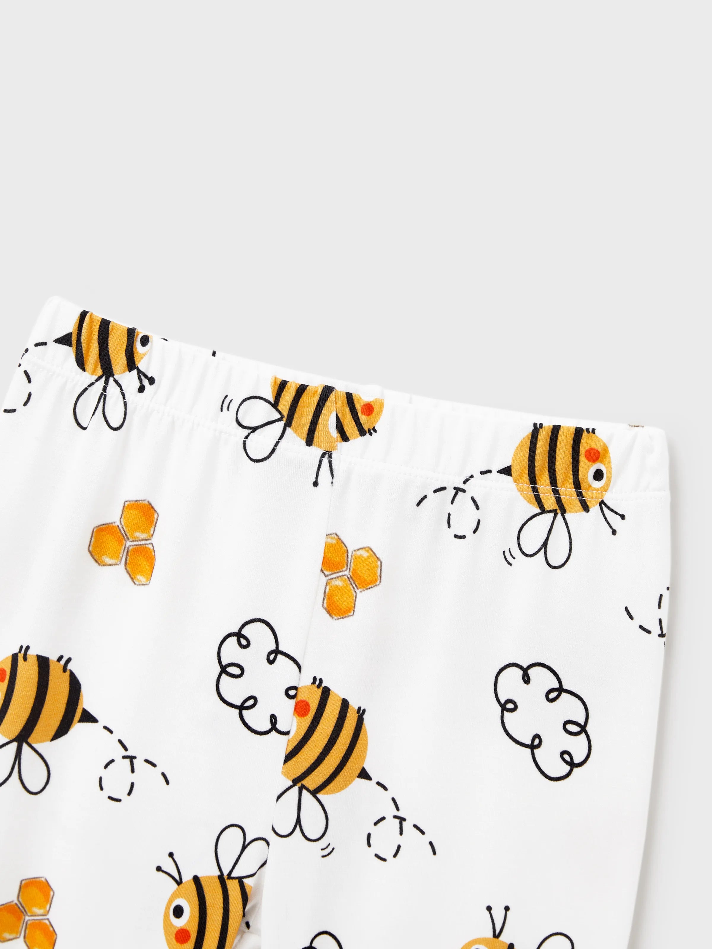 Family Matching Bamboo Pajamas Soft Bamboo Viscose PJs for Men Women Kids Toddler, Cute Bee Print Sleepwear with Short Sleeve Top and Long Pants White